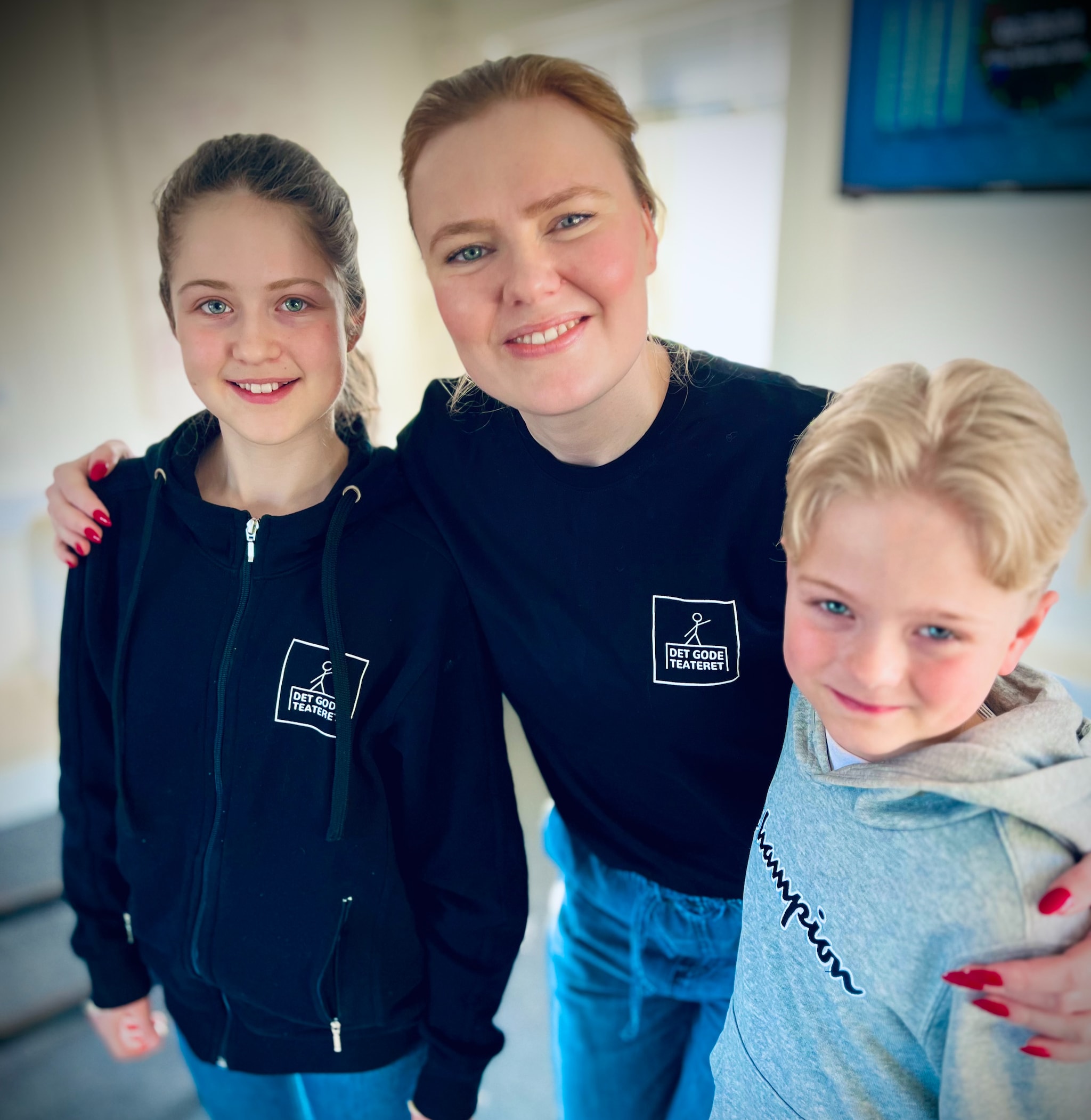 2 stk Mowgli og en slu slange på besøk