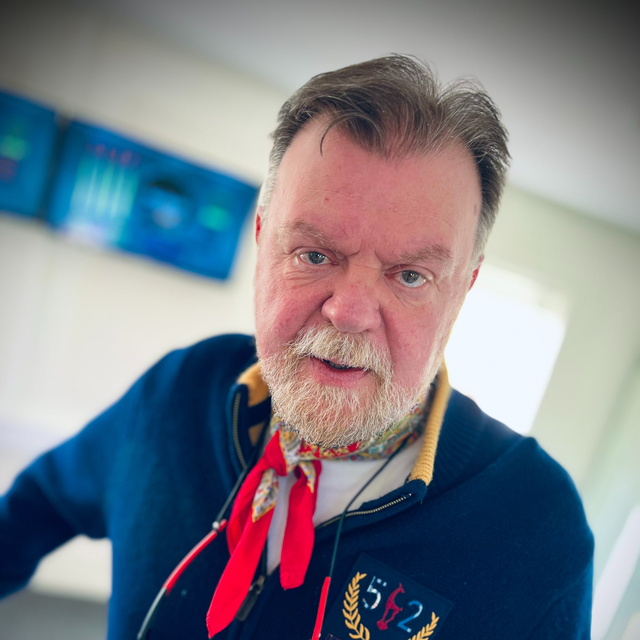 Graver fram ukjente historier fra krigens siste dager
