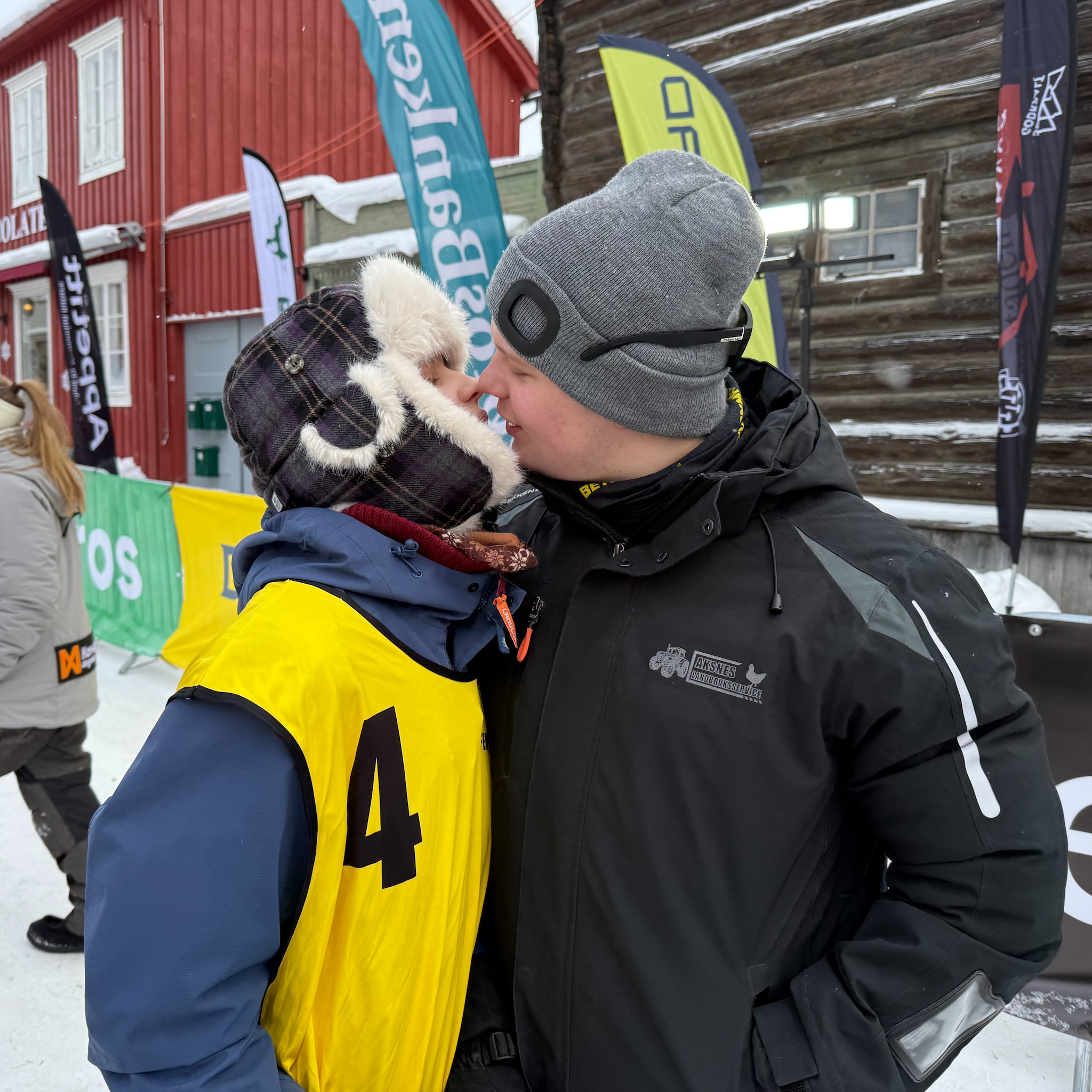 Frieri på direkten i Nea Radio