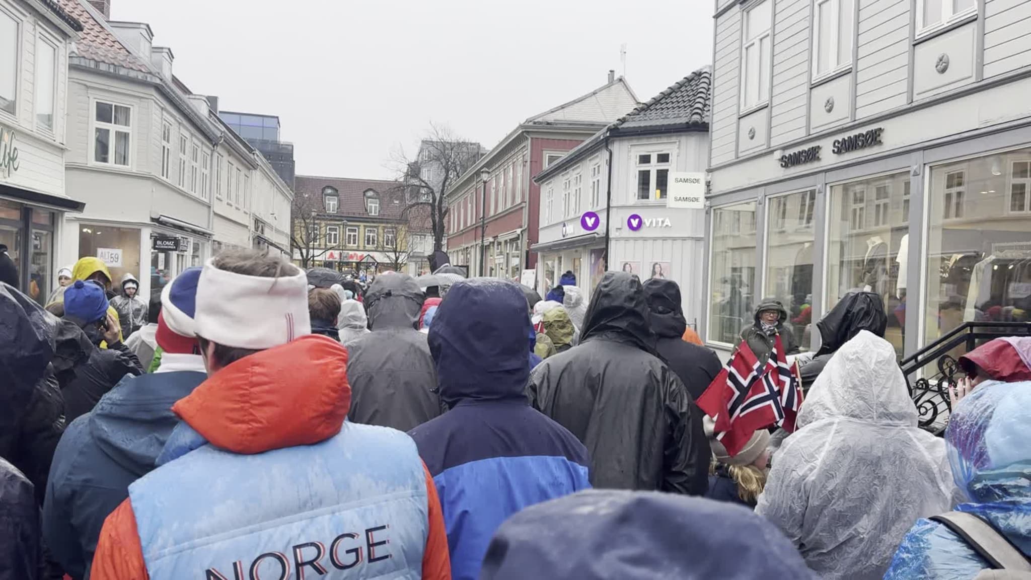 Lang kø til VM-bussen