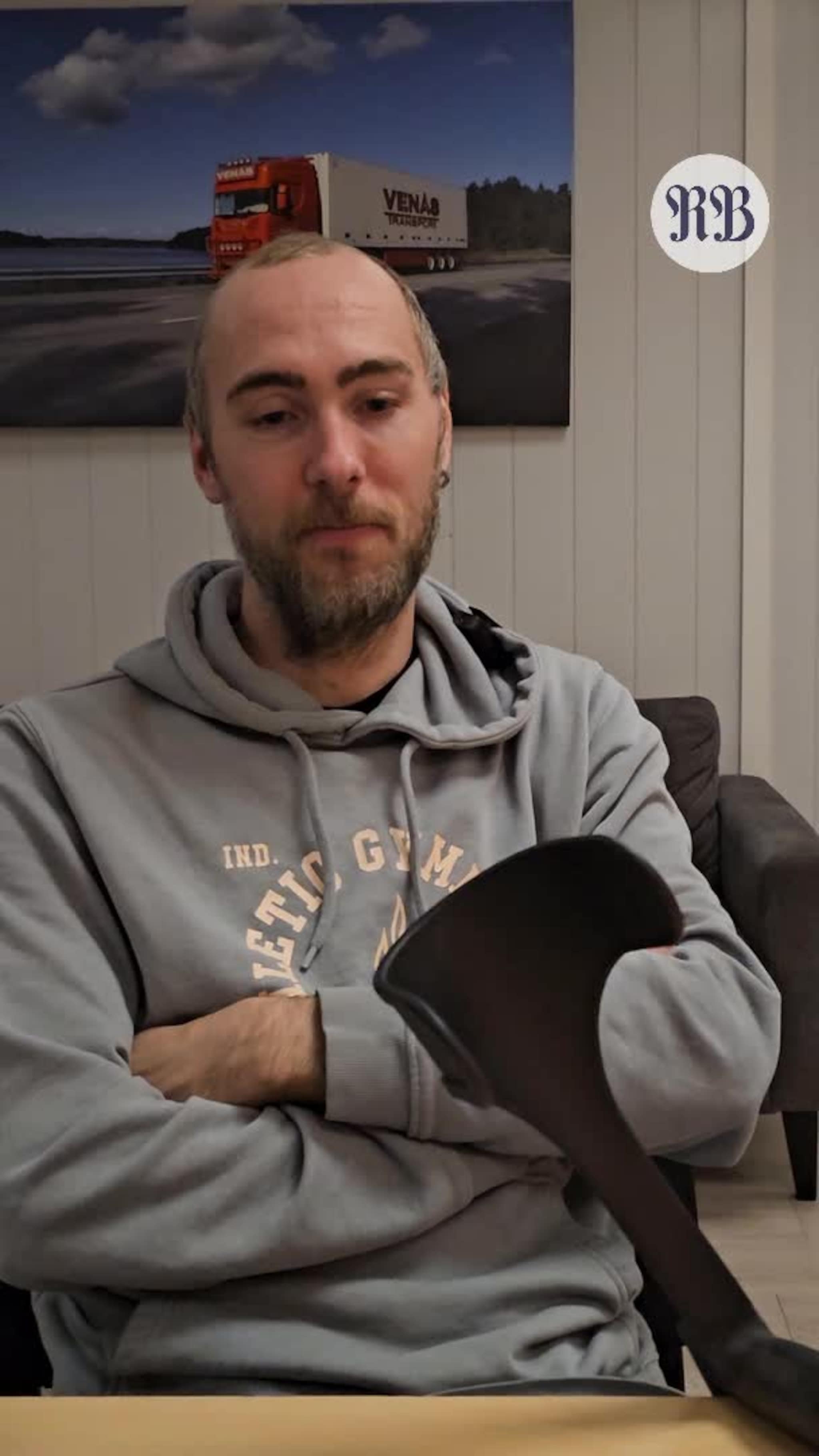 Her smeller trailerne i hverandre