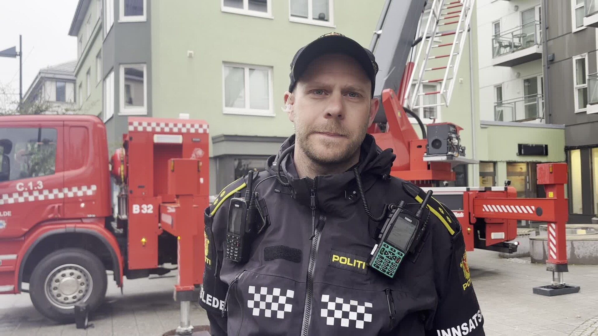 Forbipasserende varslet om brannen