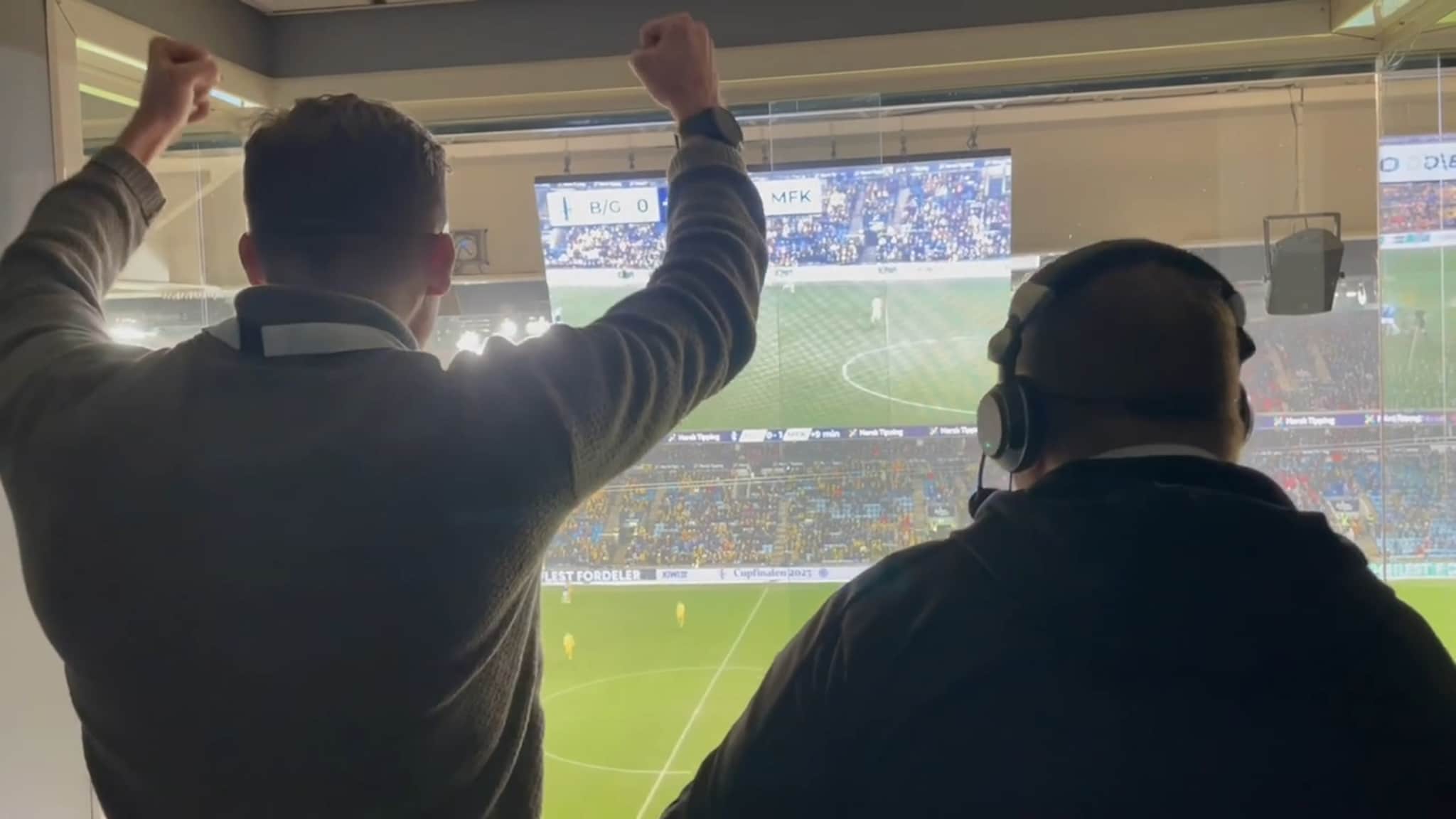 Her klikker Calle på Ullevaal!