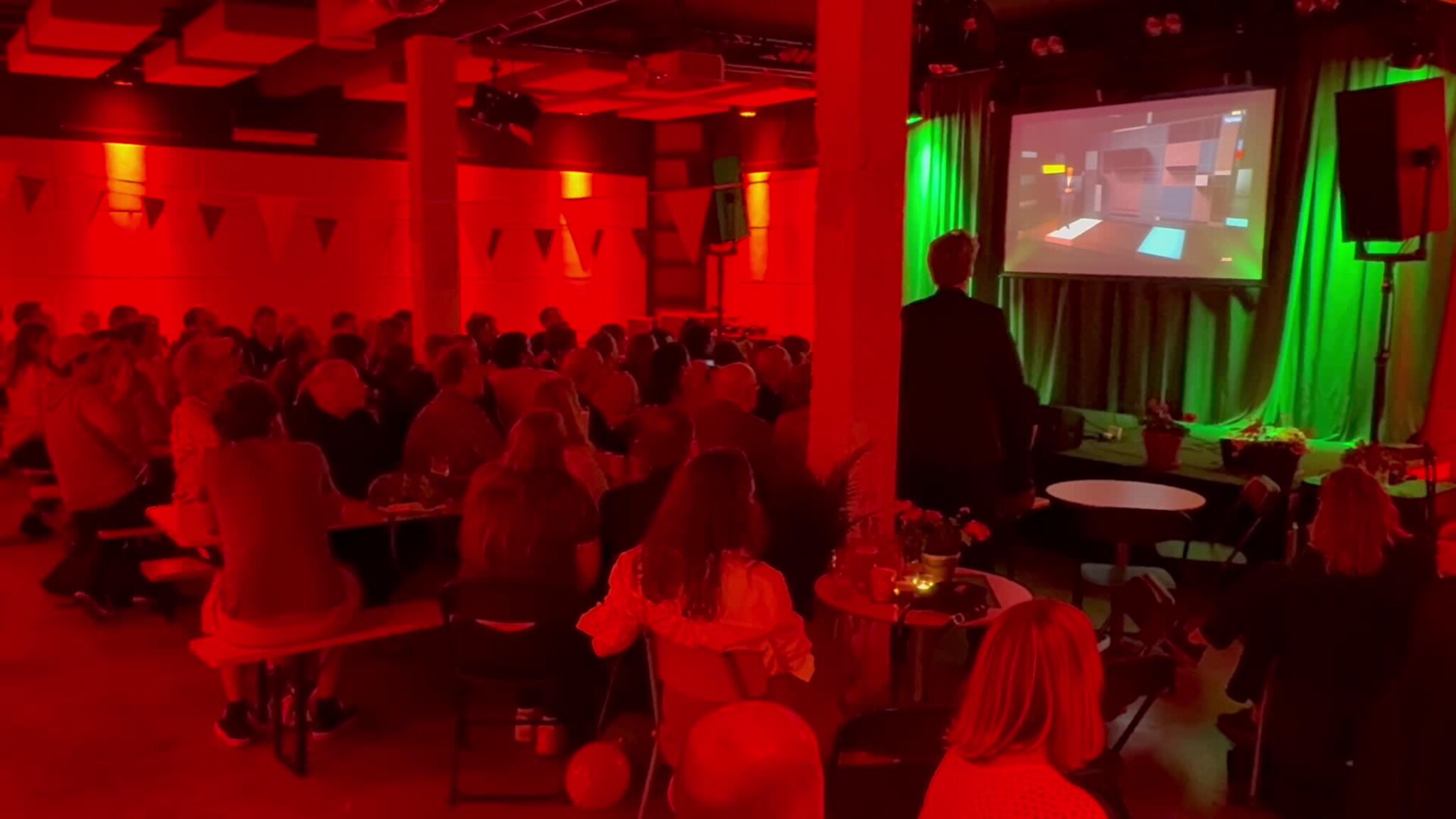 Rødgrønn jubel på Die Tankstelle