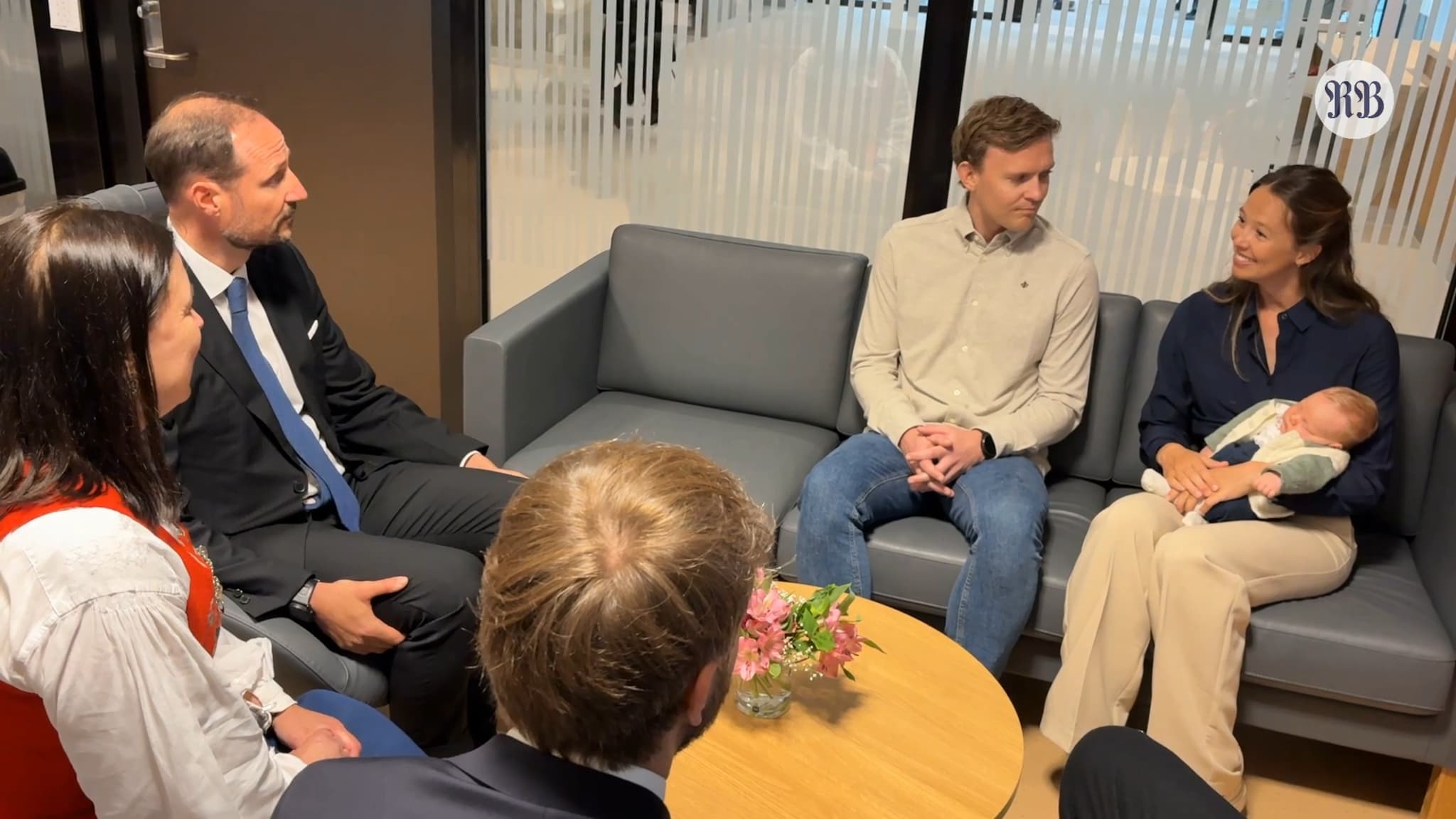 Vebjørn ble den første babyen på Hjelset