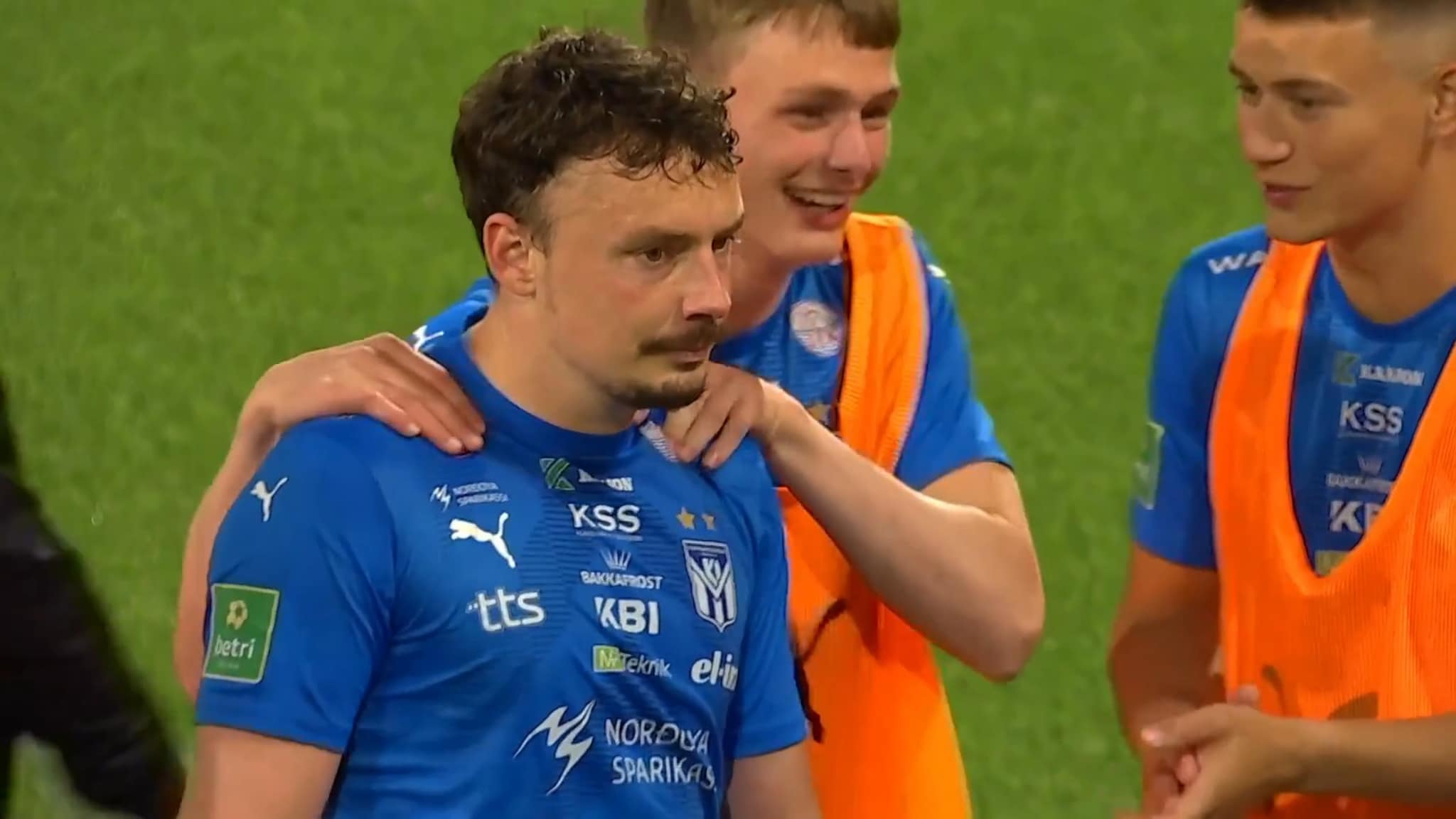 Forren får refs