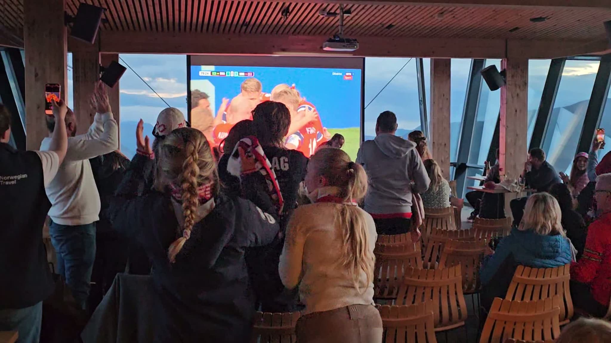 Feiring på Romsdalseggen