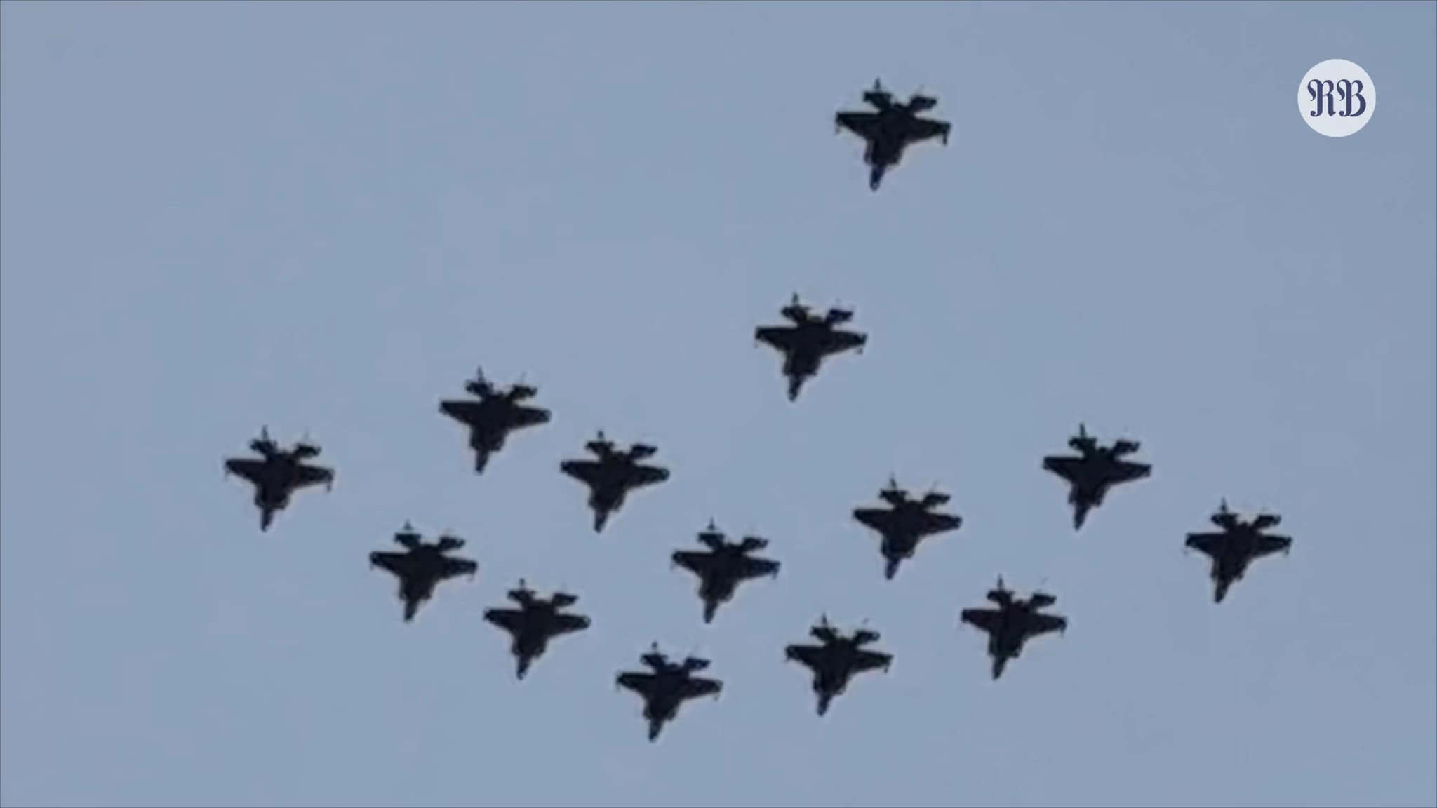 F-35 i "julestjerne" over Molde