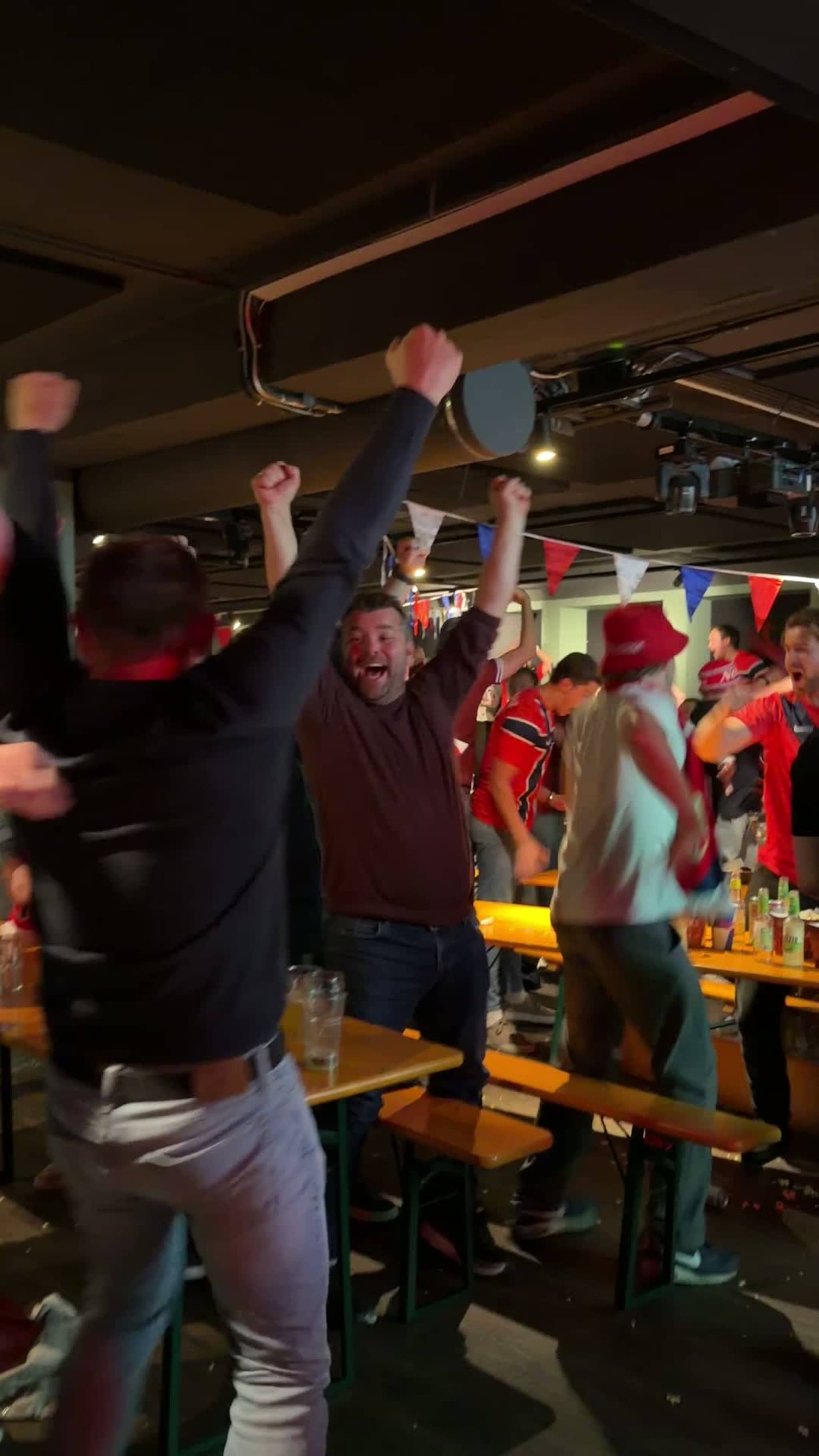 Mål-feiring på O’Learys!