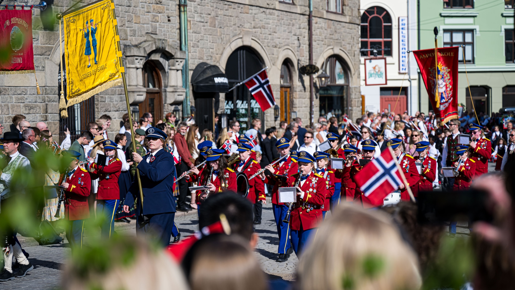 Se direkte 17. mai-toget i Ålesund