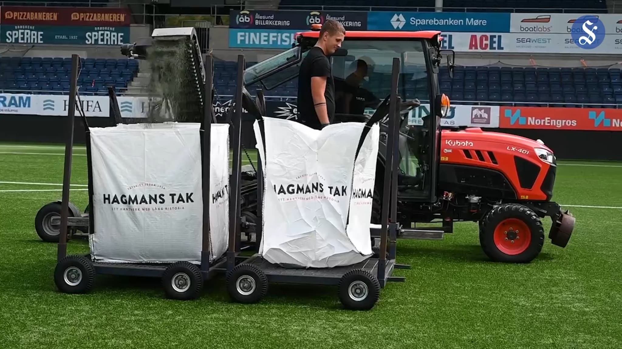 Nytt kunstgress på Color Line stadion