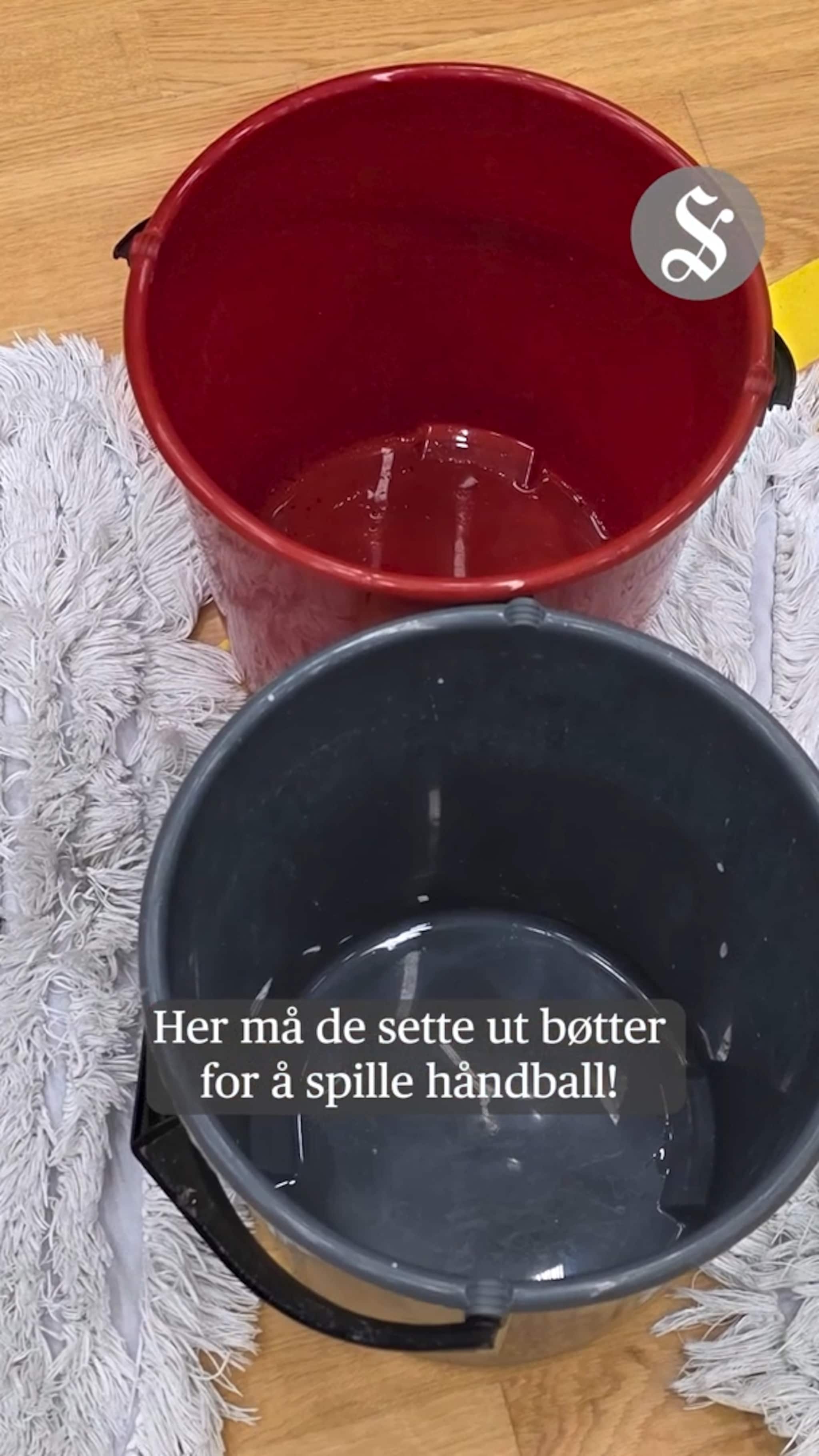 Setter ut bøtter for å spille