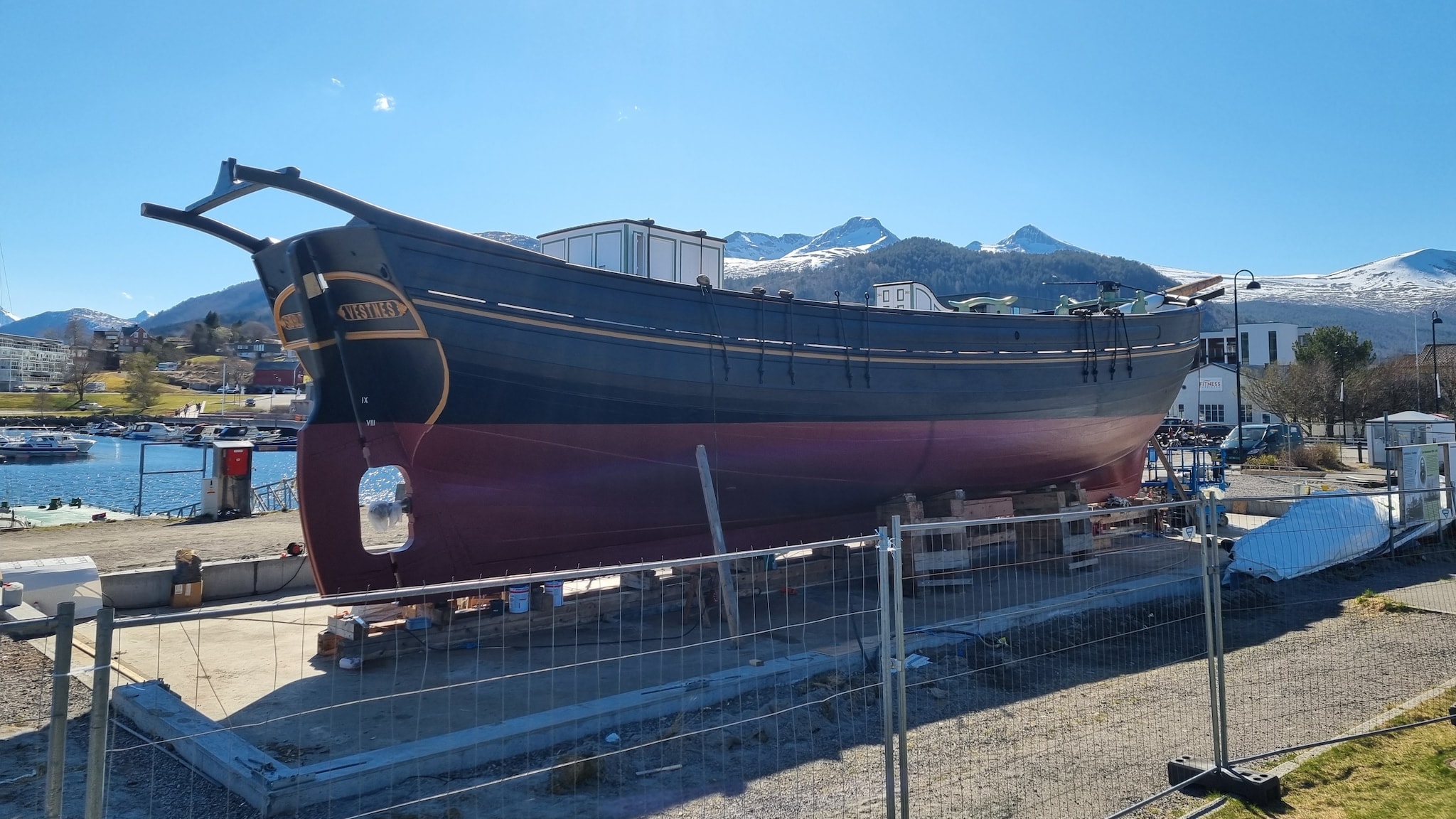 Se direkte: Sjøsetting av Søblomsten på Vestnes