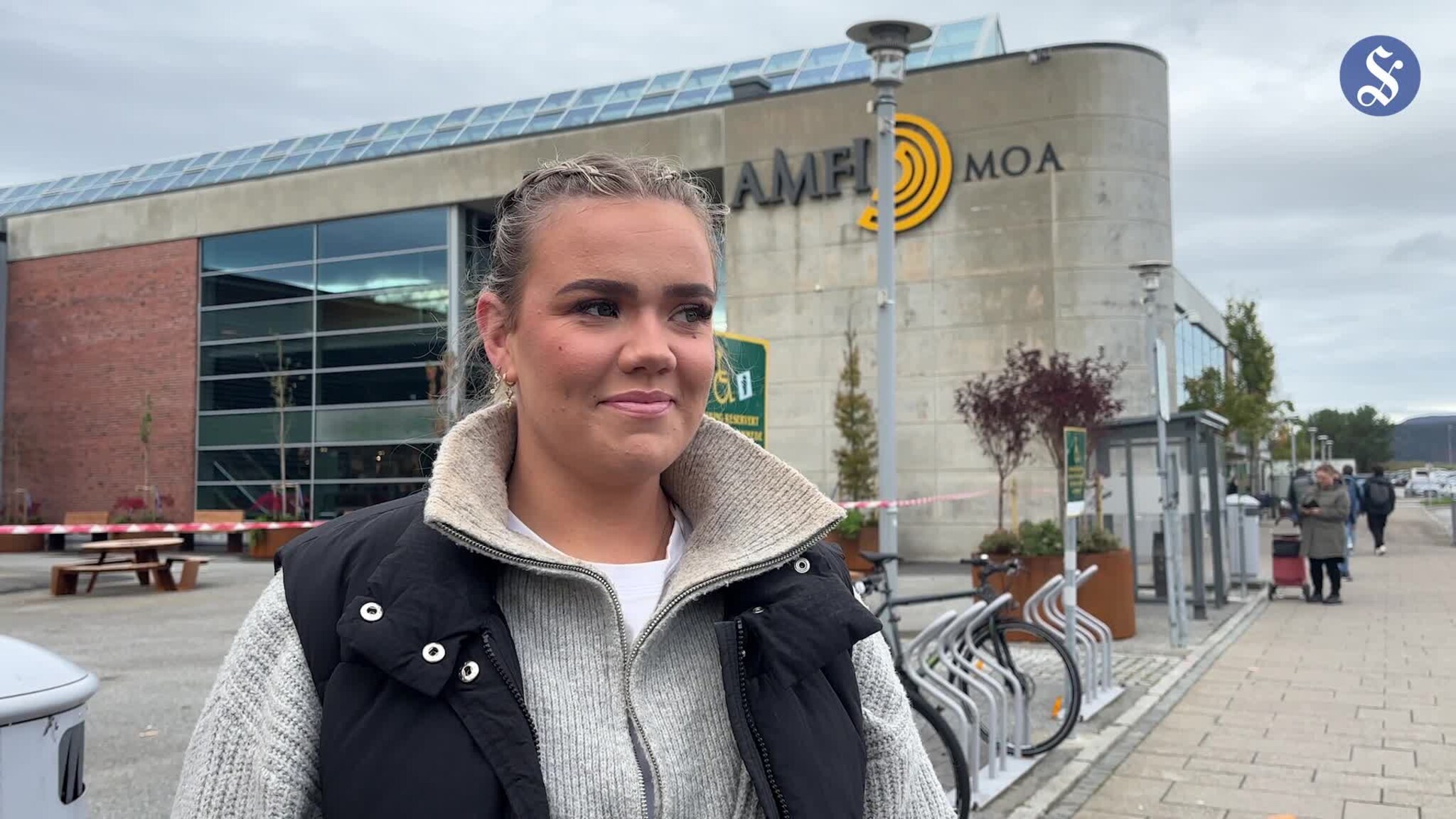 Folk på gata om å betale for parkering på Moa