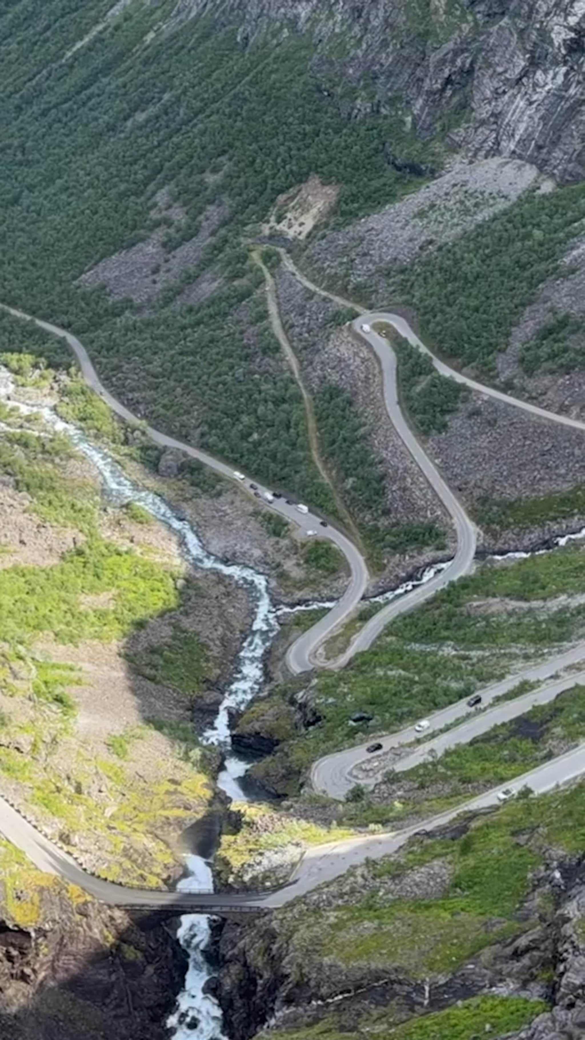 Bli med opp Trollstigen!