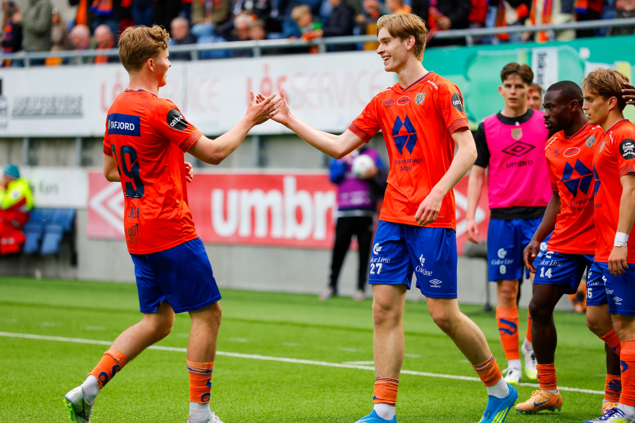Se Sunnmørsball før AaFK-Tromsø