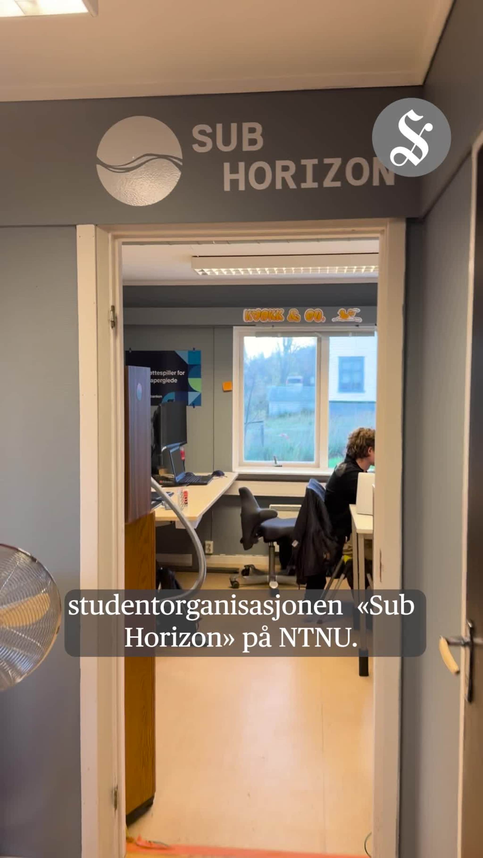 Bli med inn til «Sub Horizon»