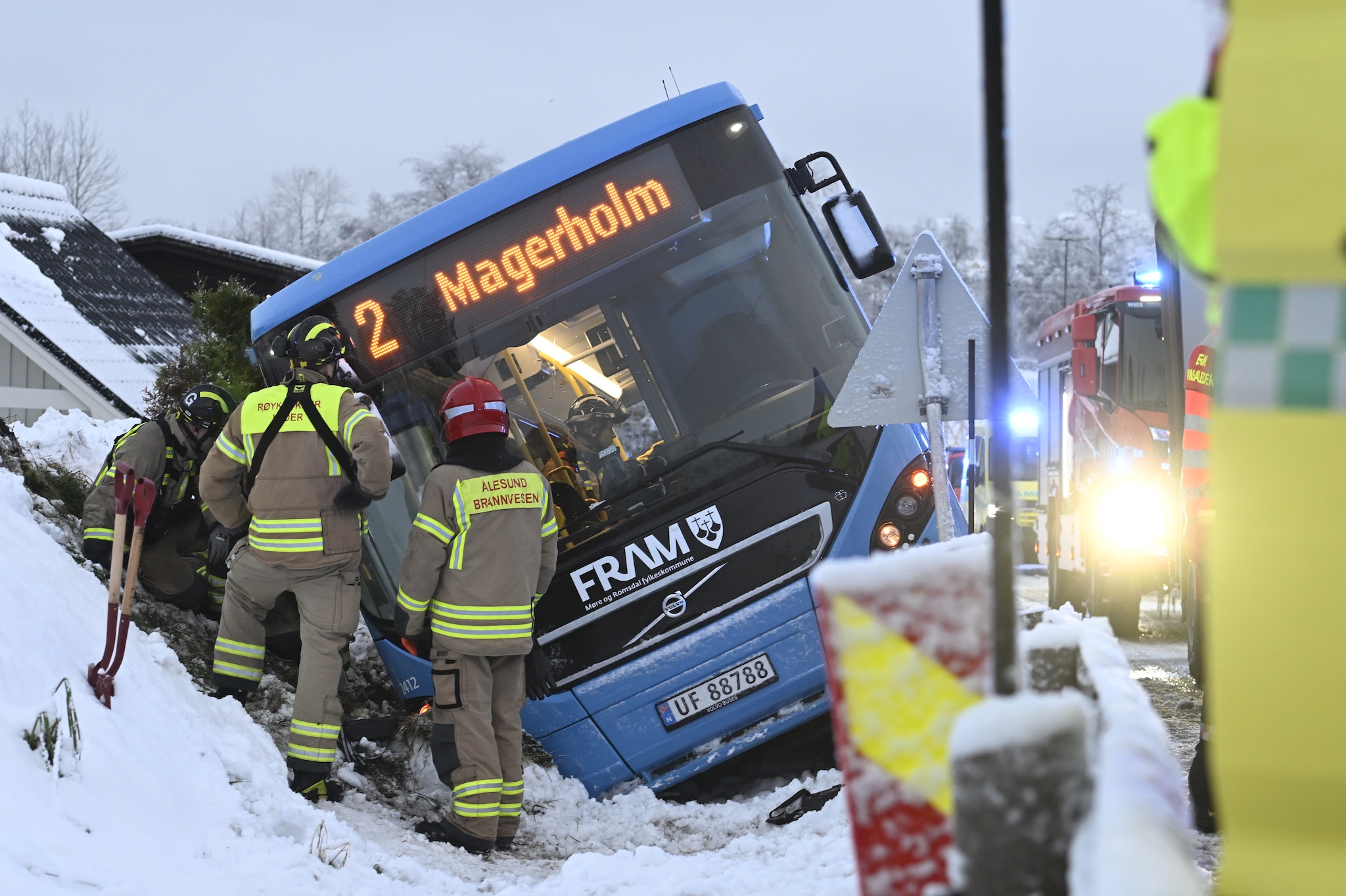 Buss kjørte av vegen
