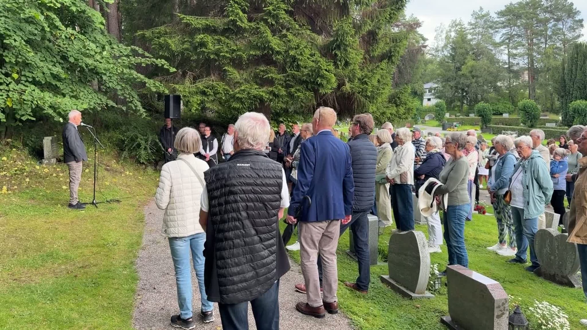 LOOP Kirkegårdvandring1