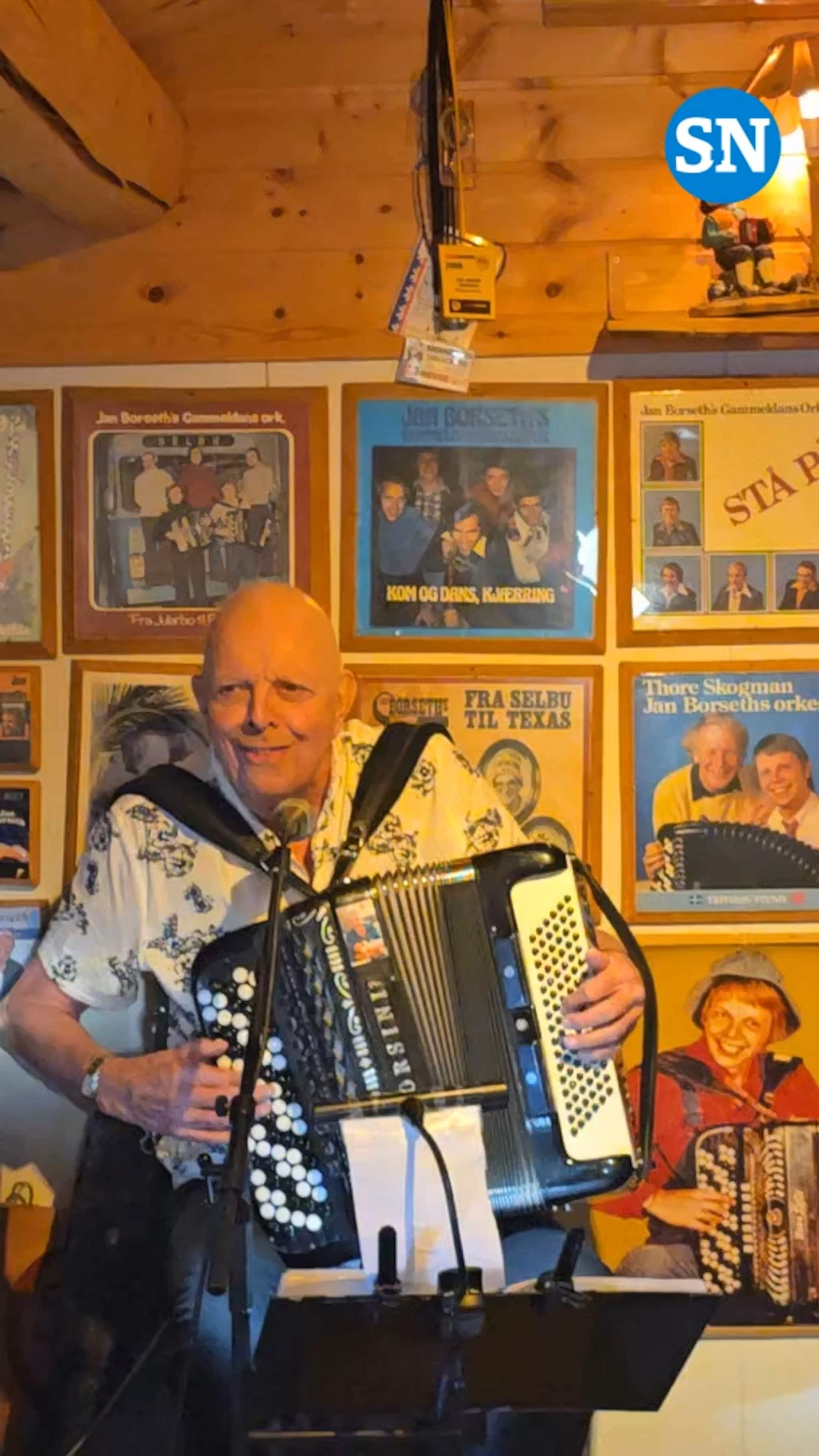 Kreftsyke Jan Borseth (78) spiller fortsatt opp til dans