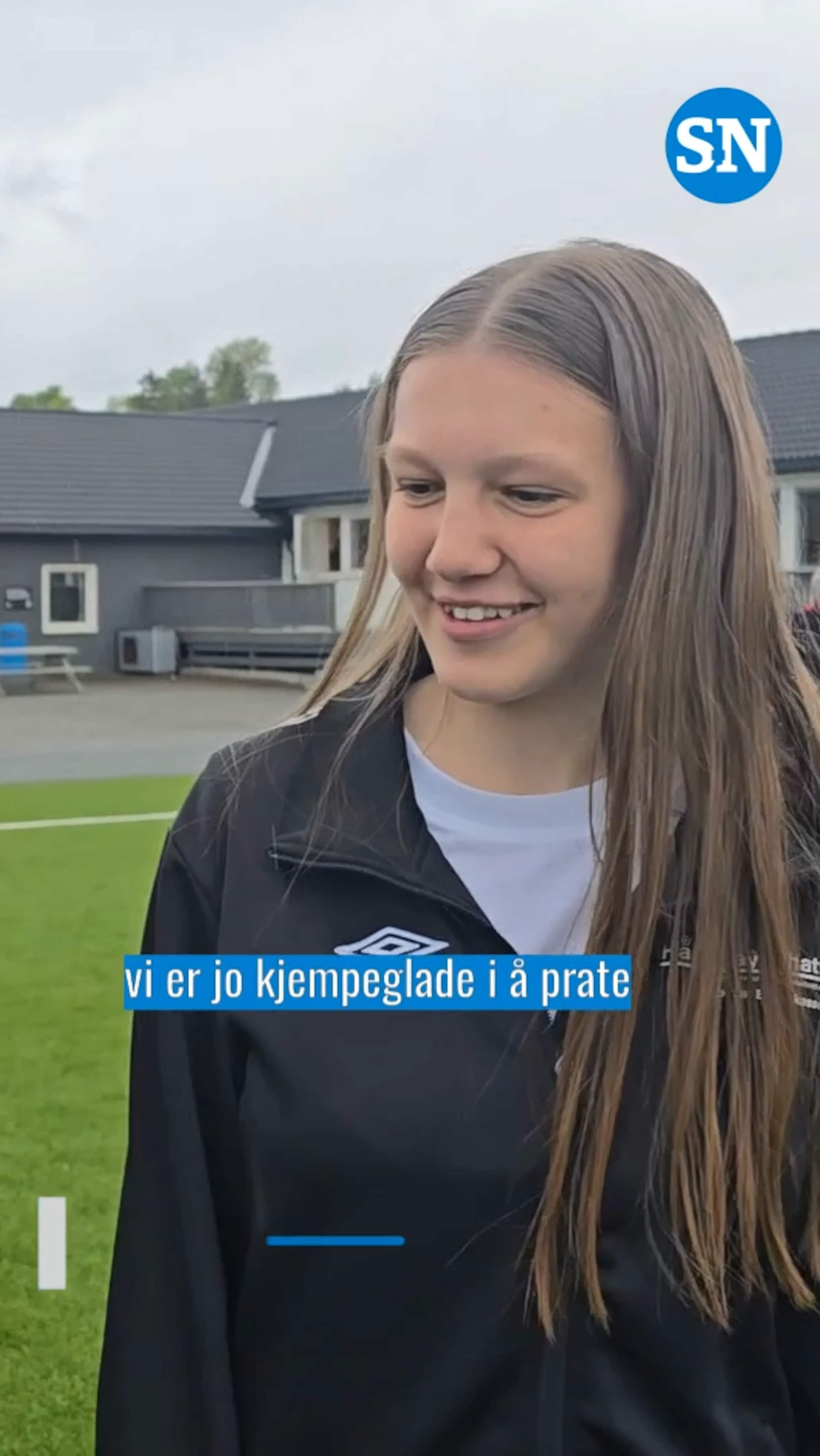 Ble imponert av jentenes podkast