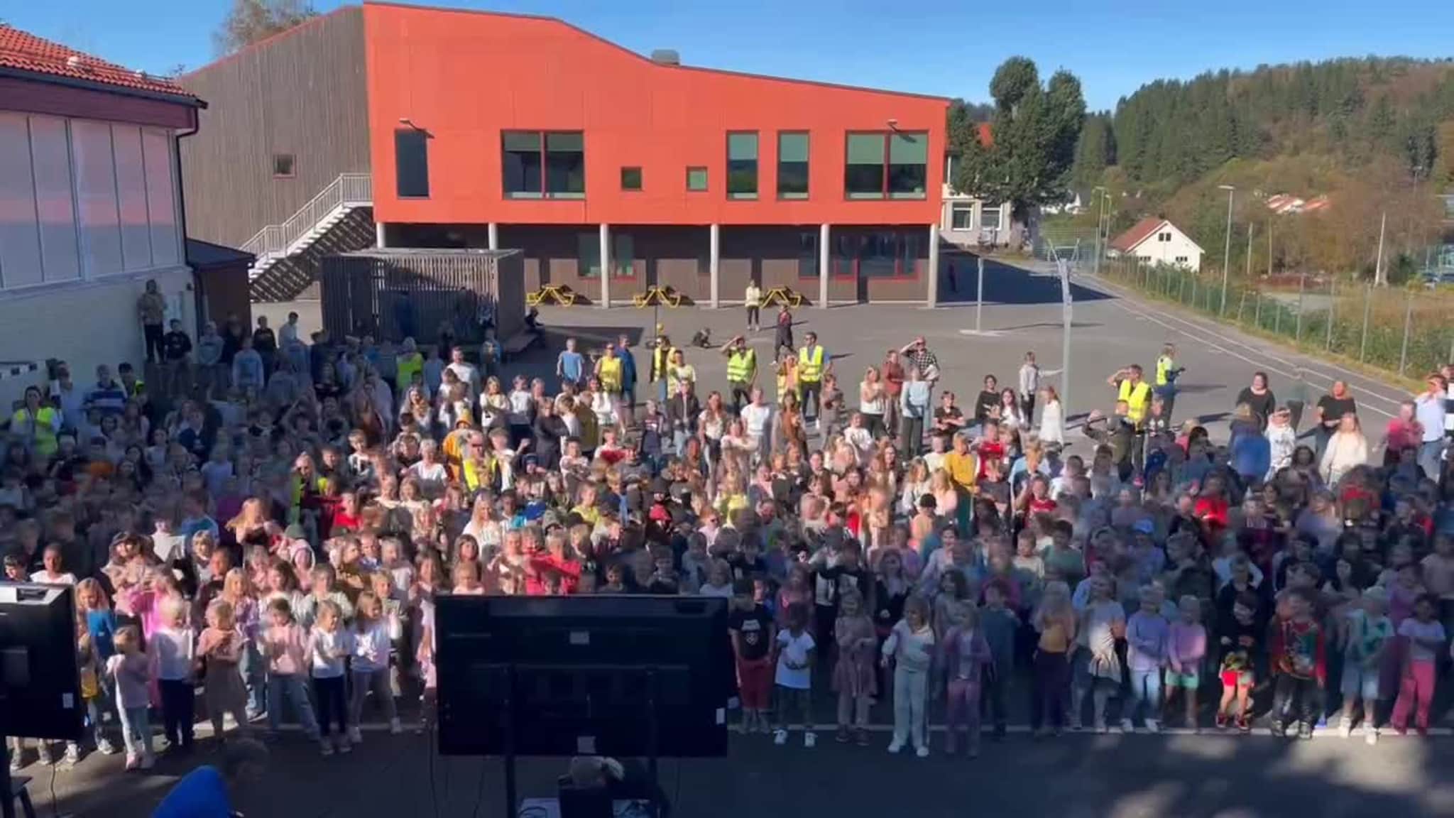 Blime-dansen på Sagstad skule