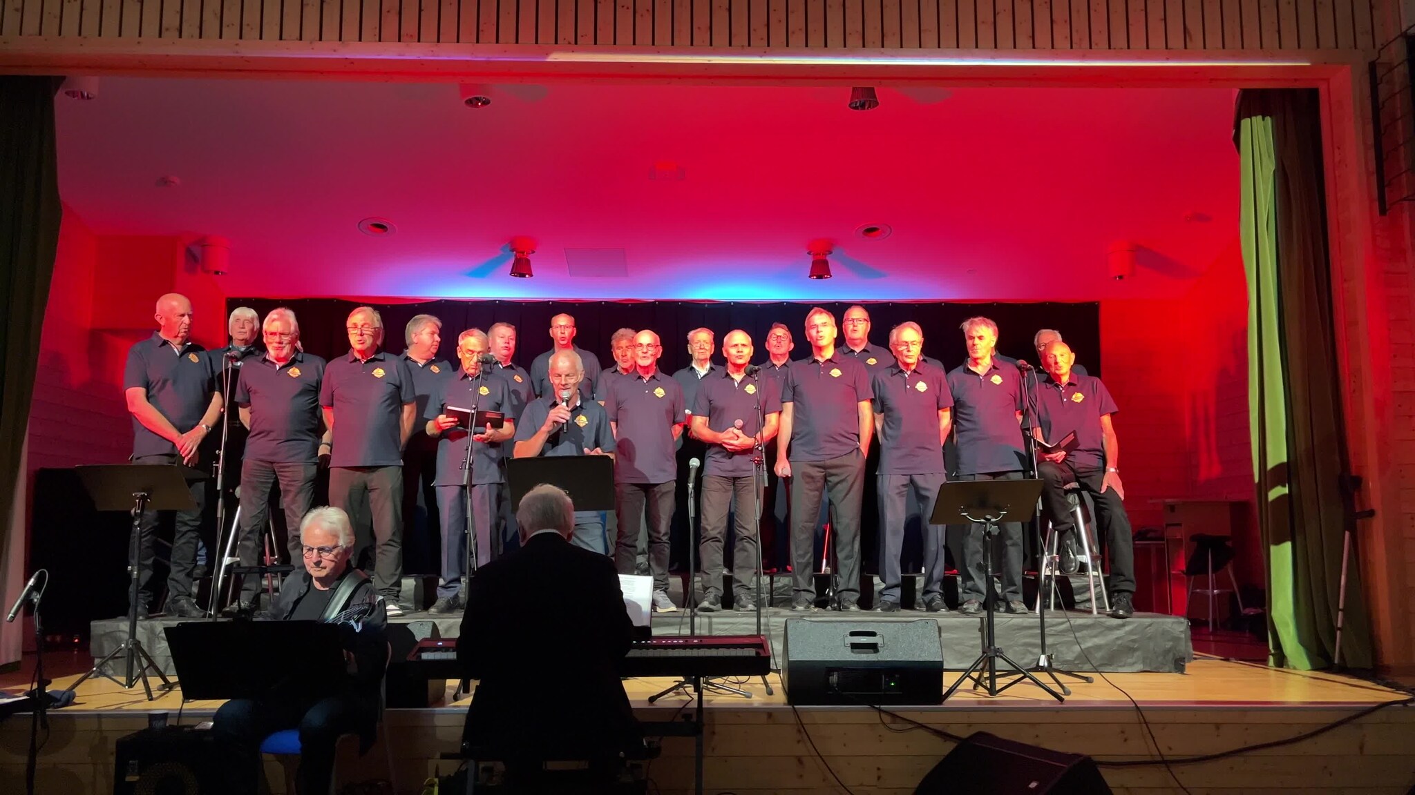 Hjelmåskarane og Reidar Konglevoll