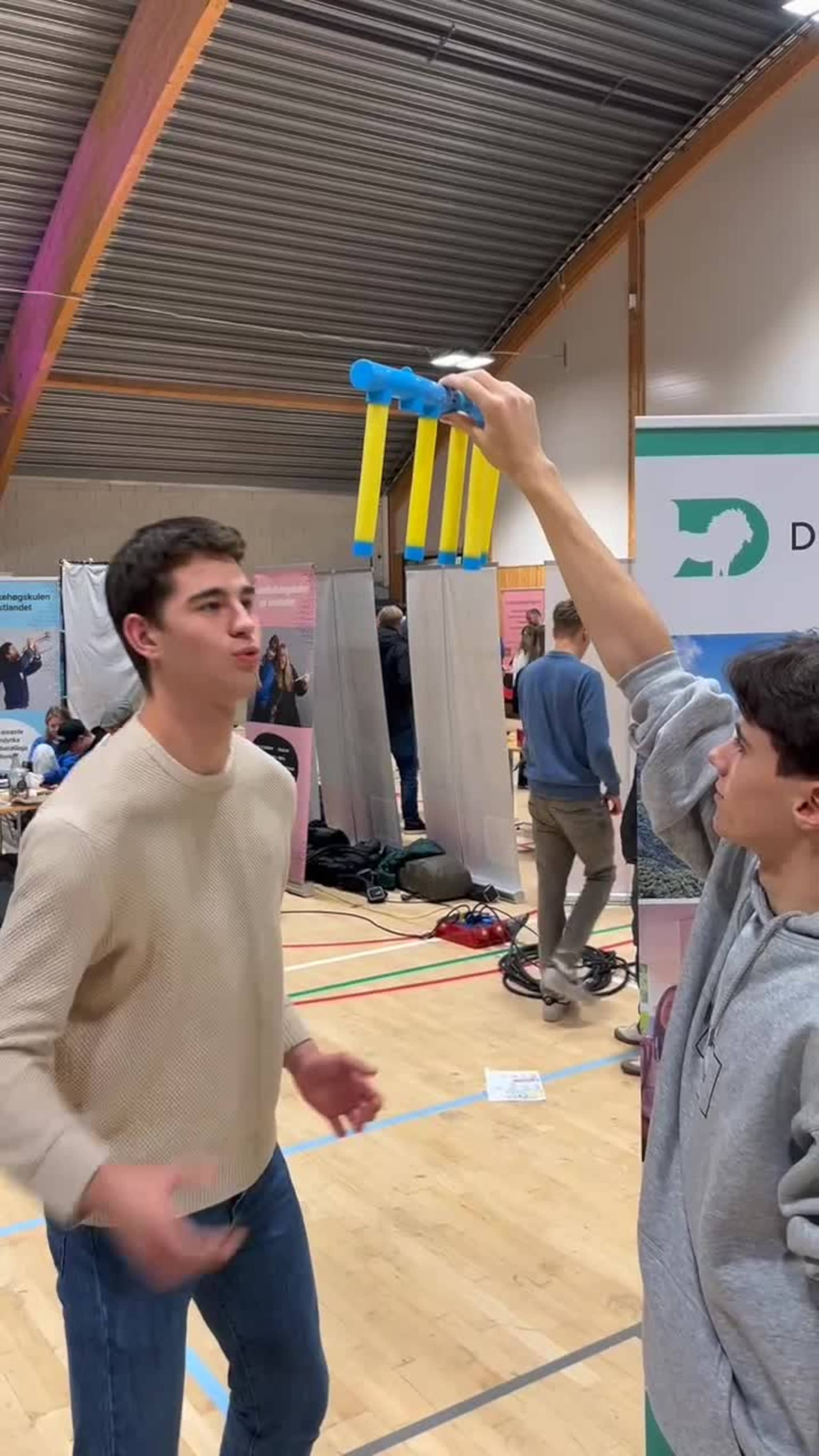 «Natt-test»-takter på utdanningsmessa