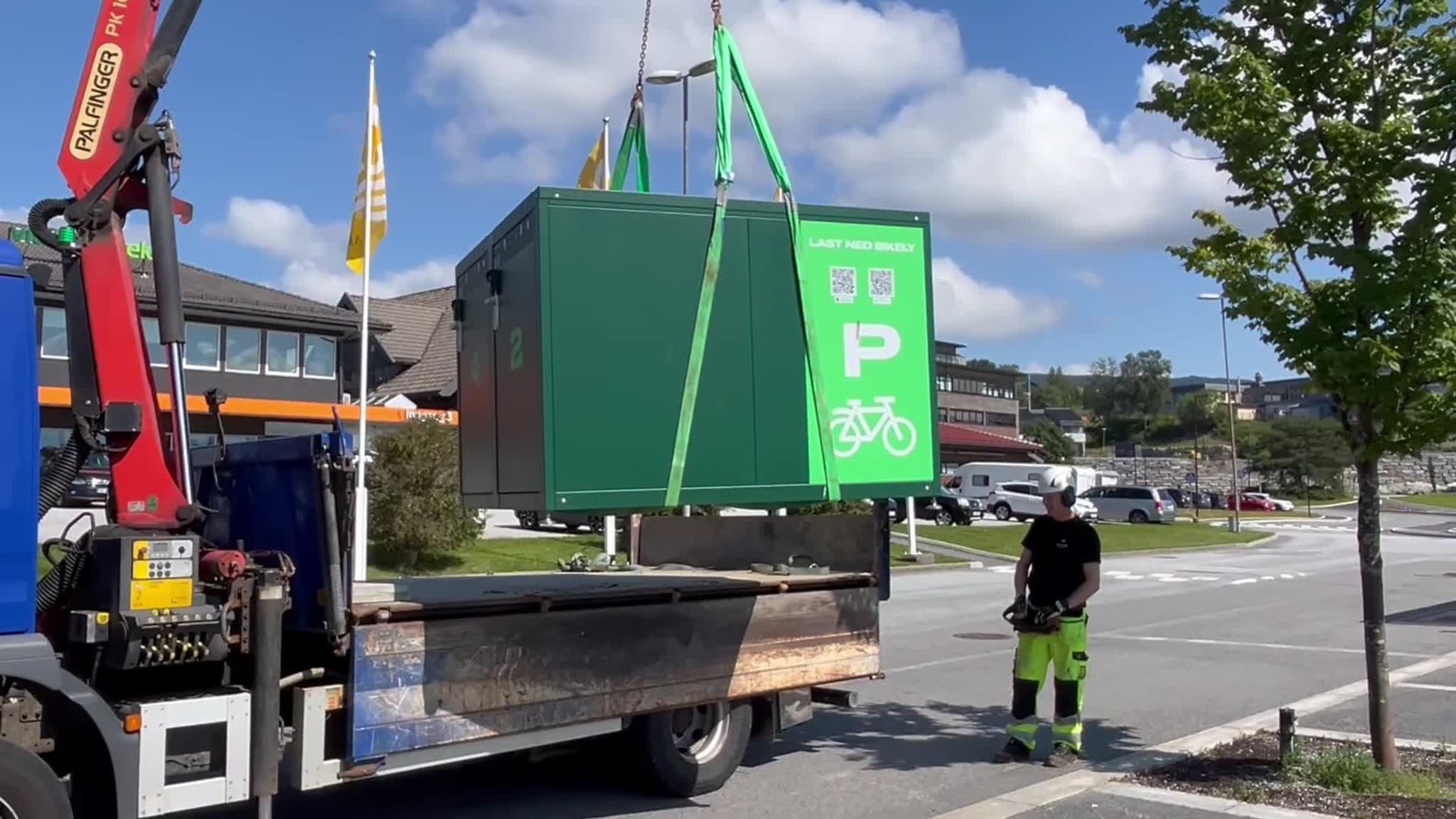 Her kjem sykkelparkeringa på plass