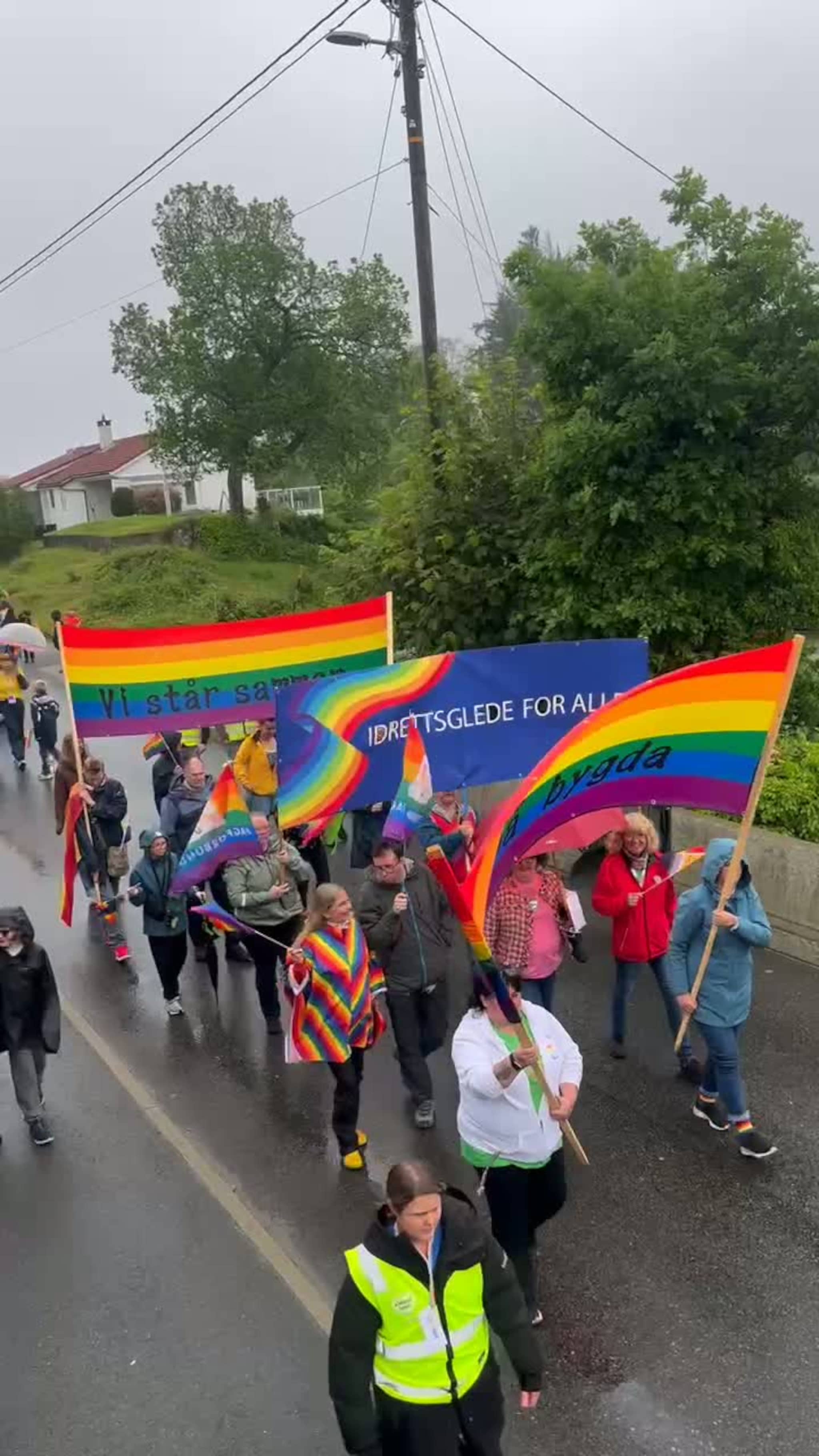 Prideparaden på Frekhaug 21. juni