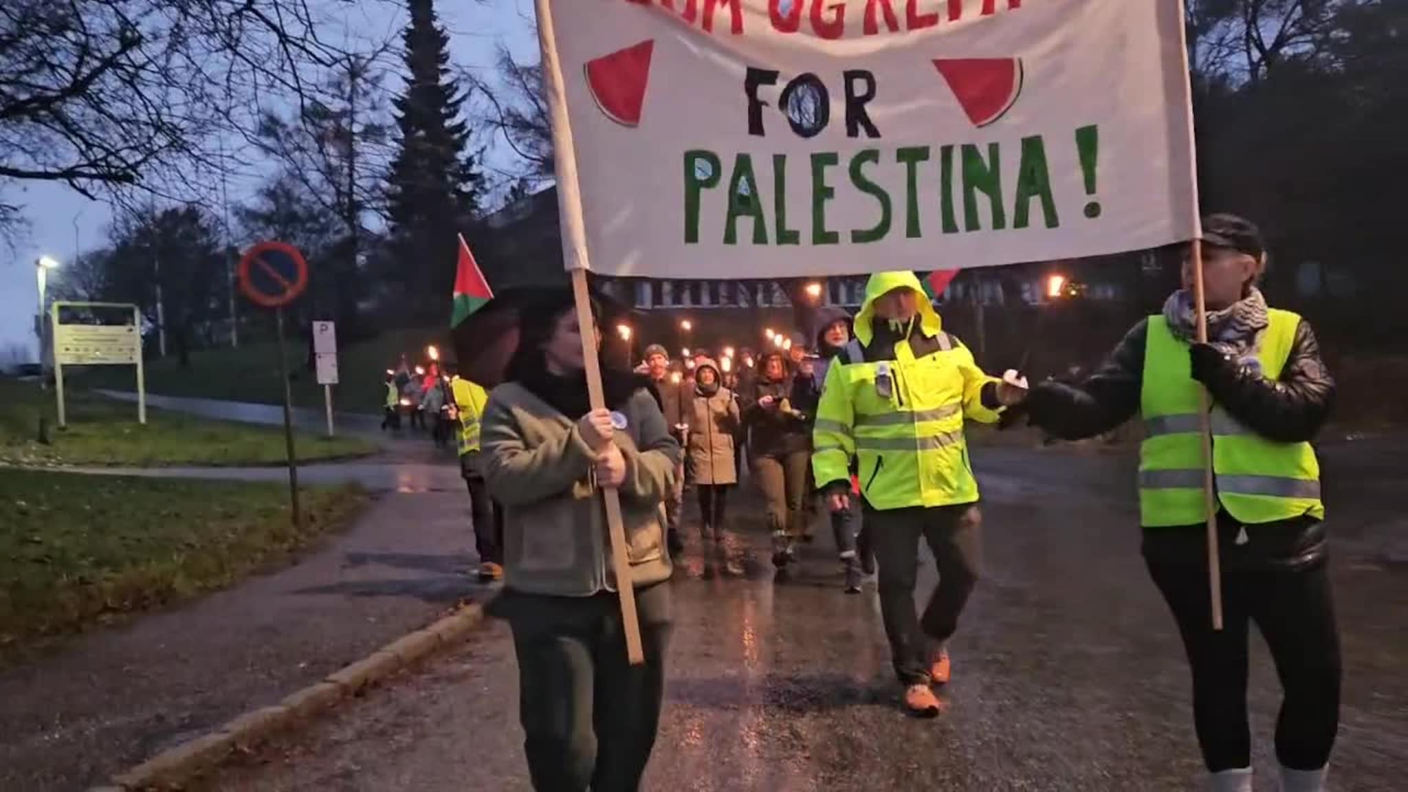 Her startar eit historisk fakkeltog