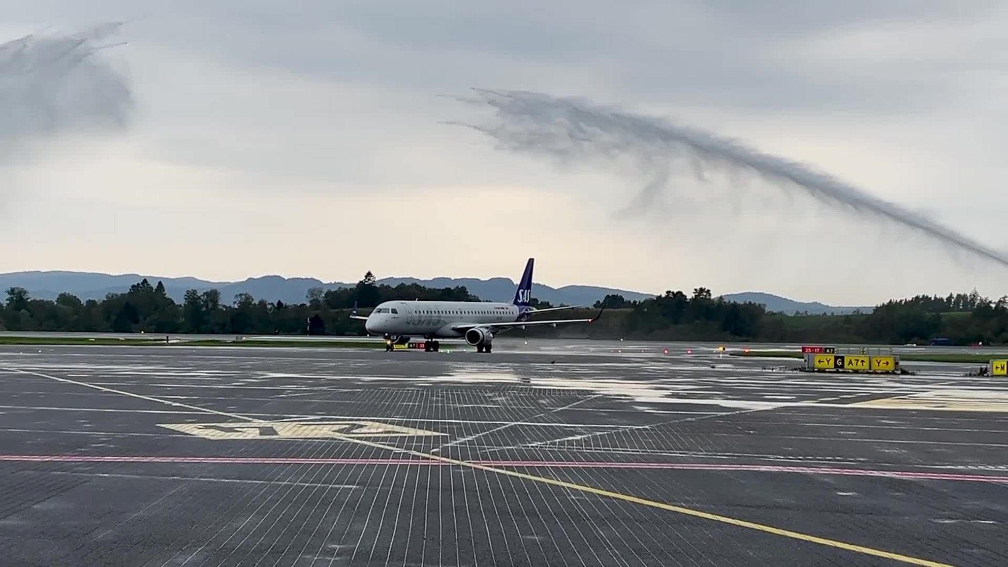 Flyet kjem