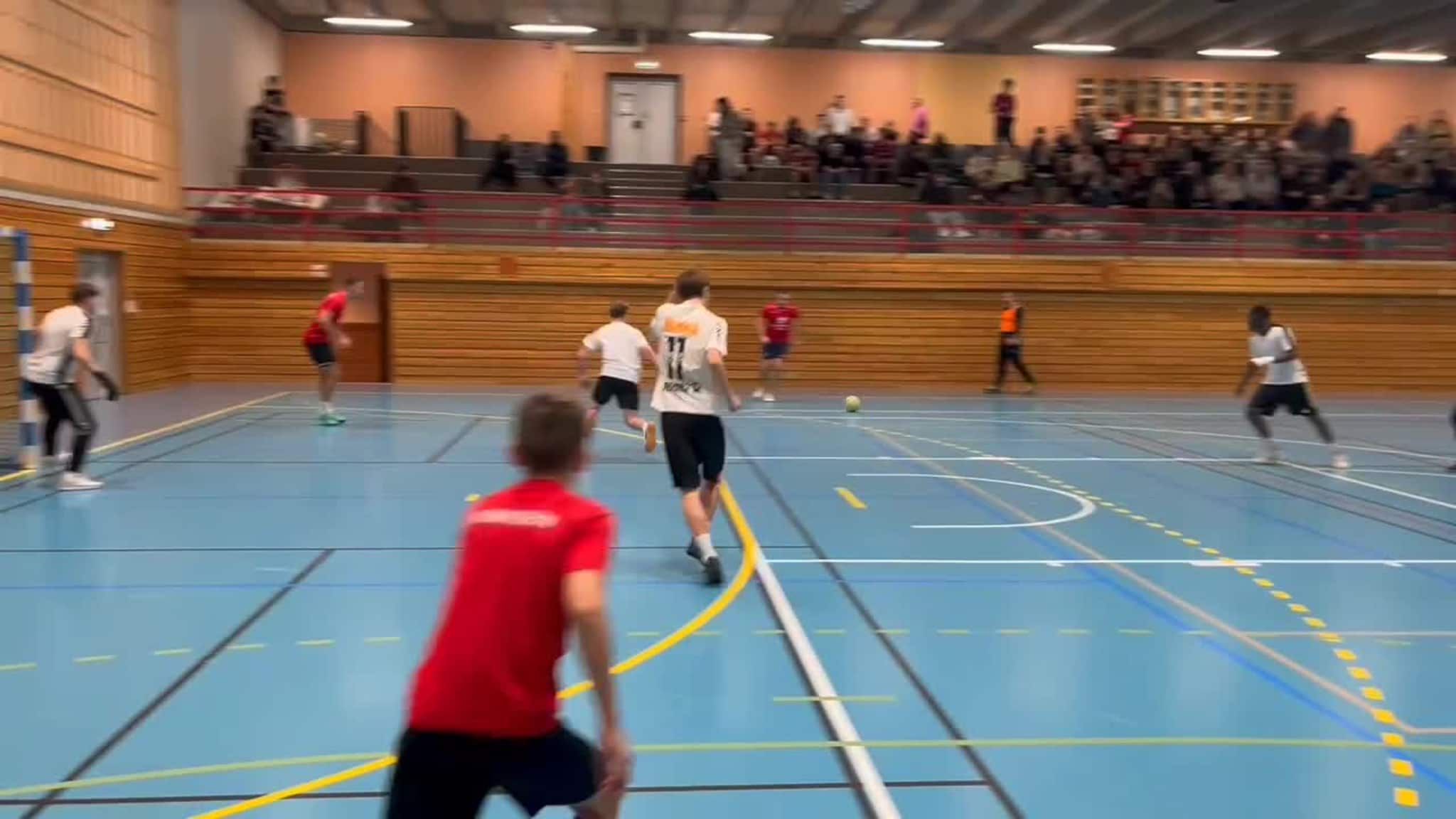 Meierifinten og André Fivelsdal pressar inn mål