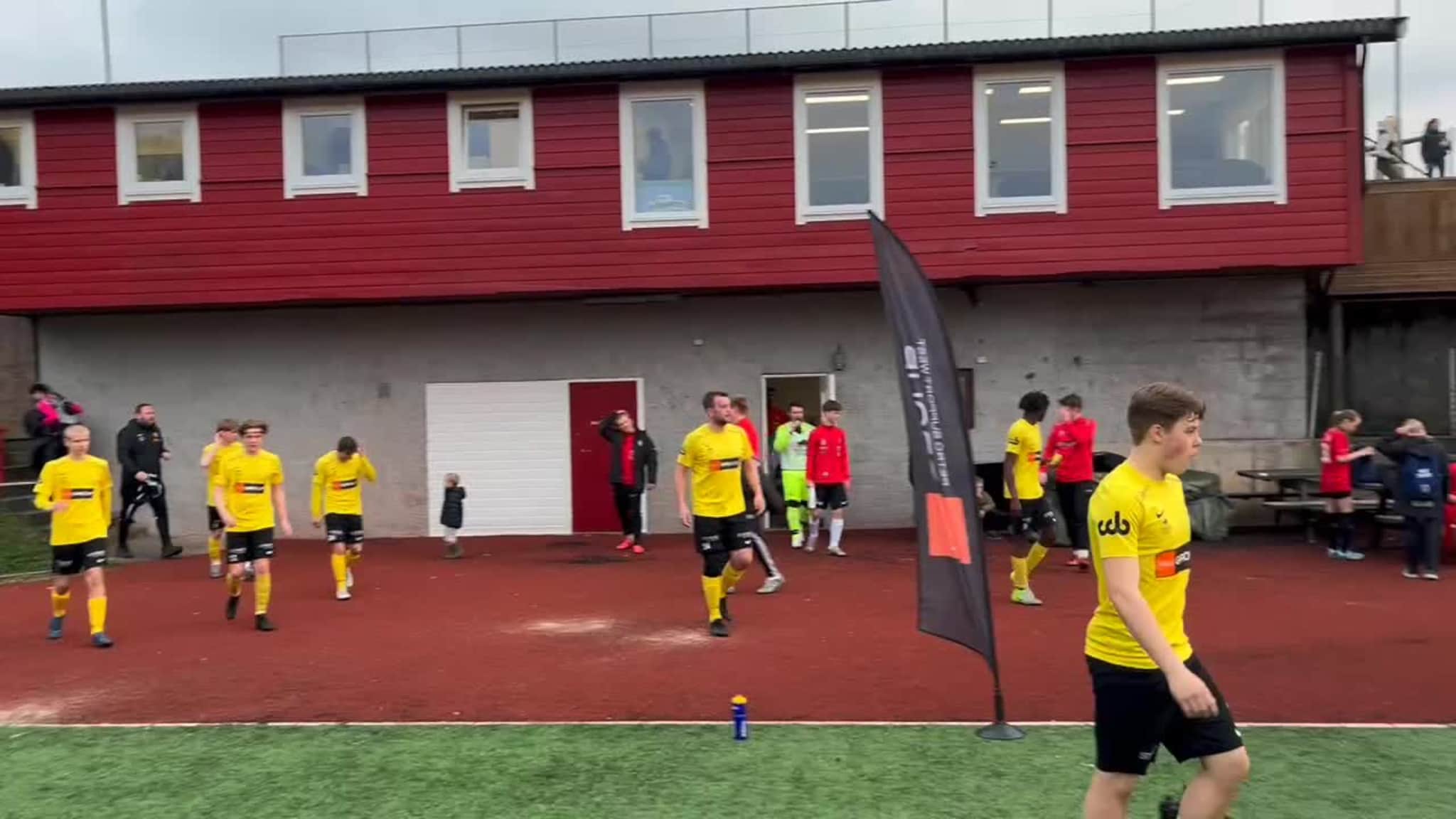 Før kamp Lindås mot Austrheim