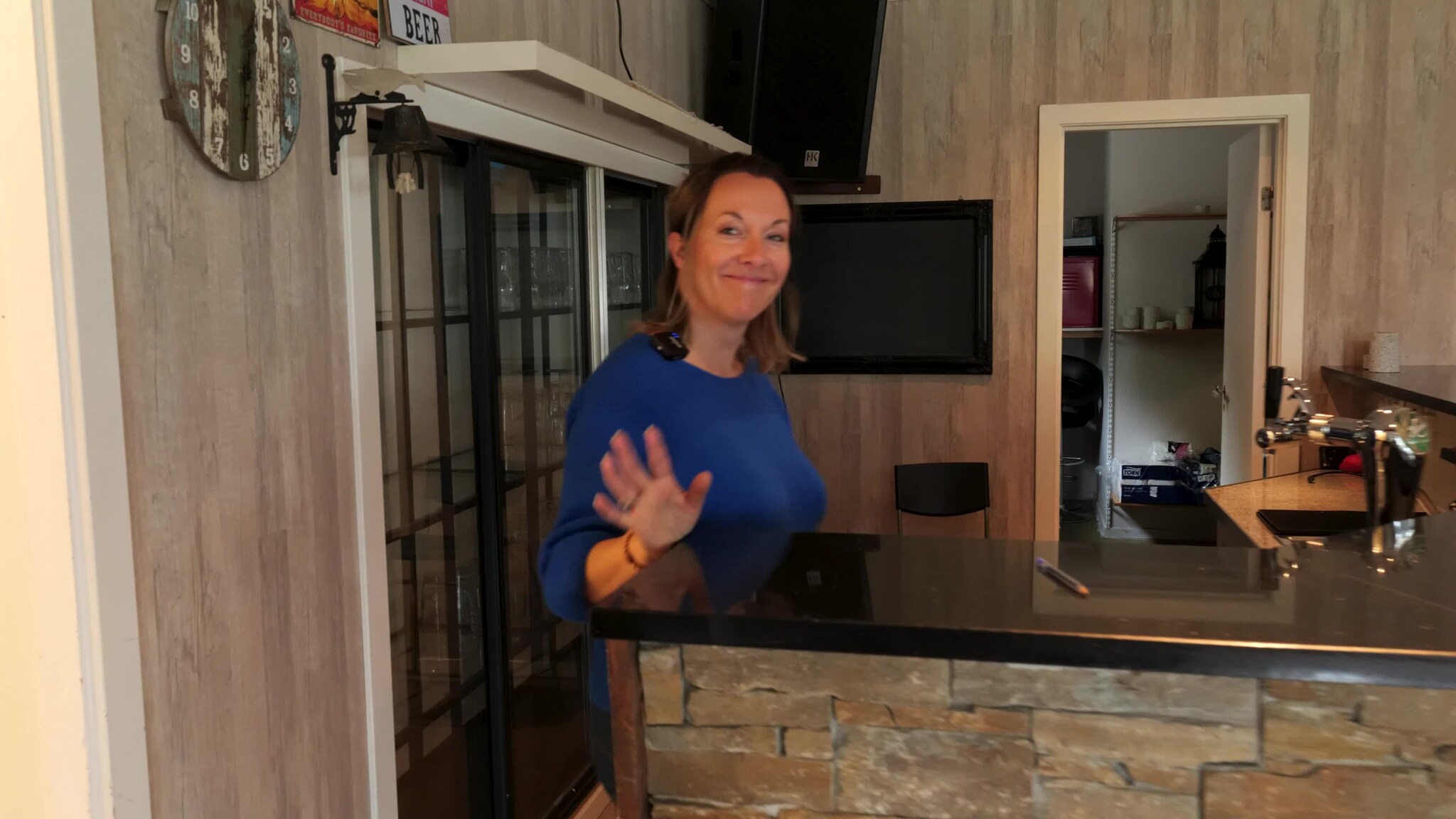 Bli med inn i lokala