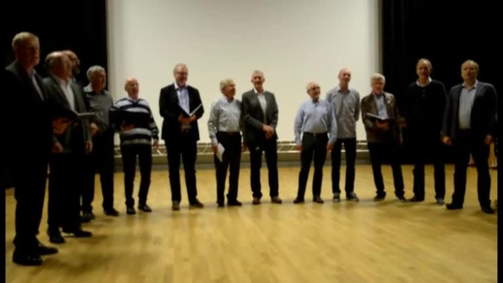 Her opnar dei seniorsenteret