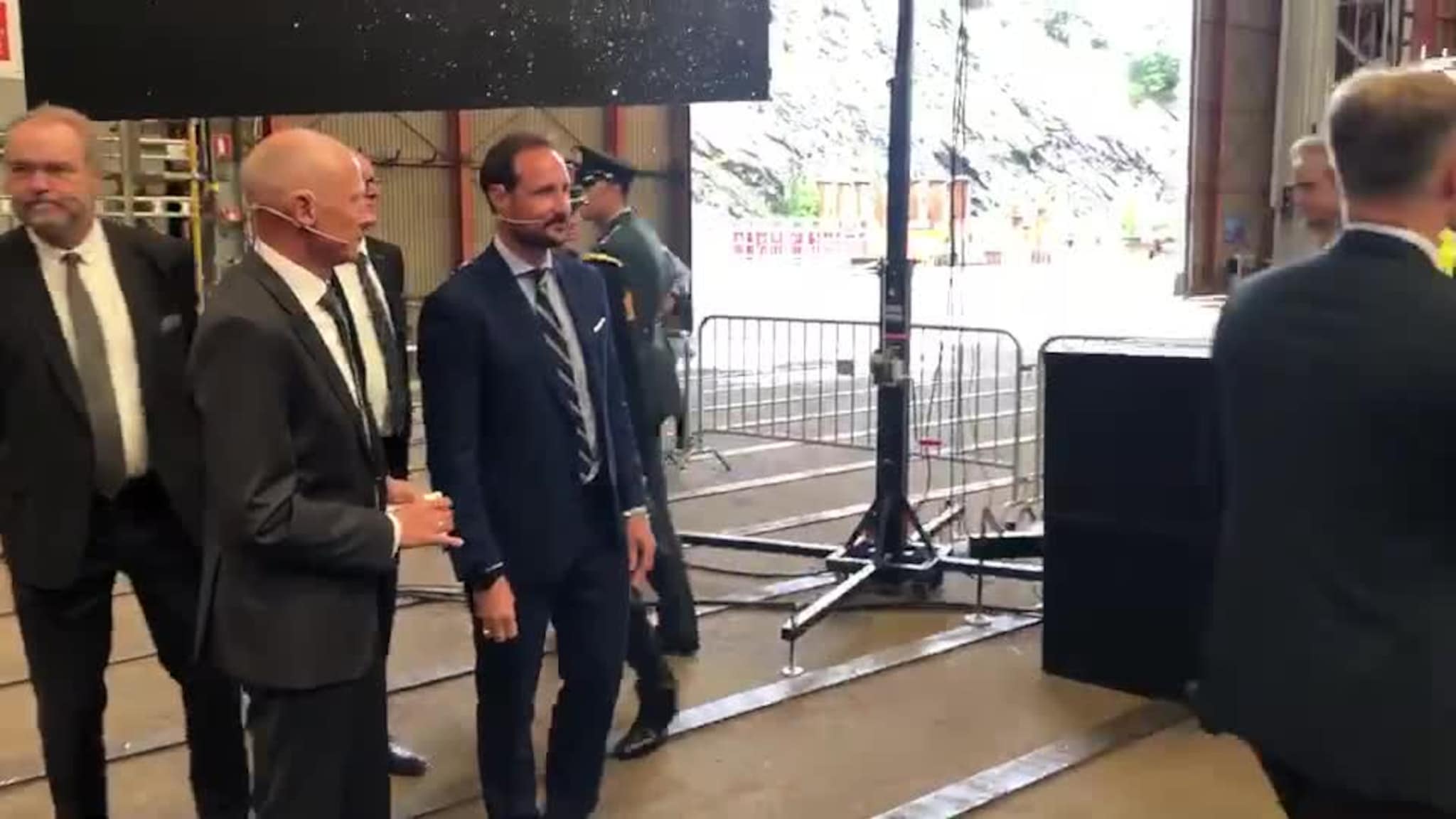 Over 2.000 venta på kronprinsen