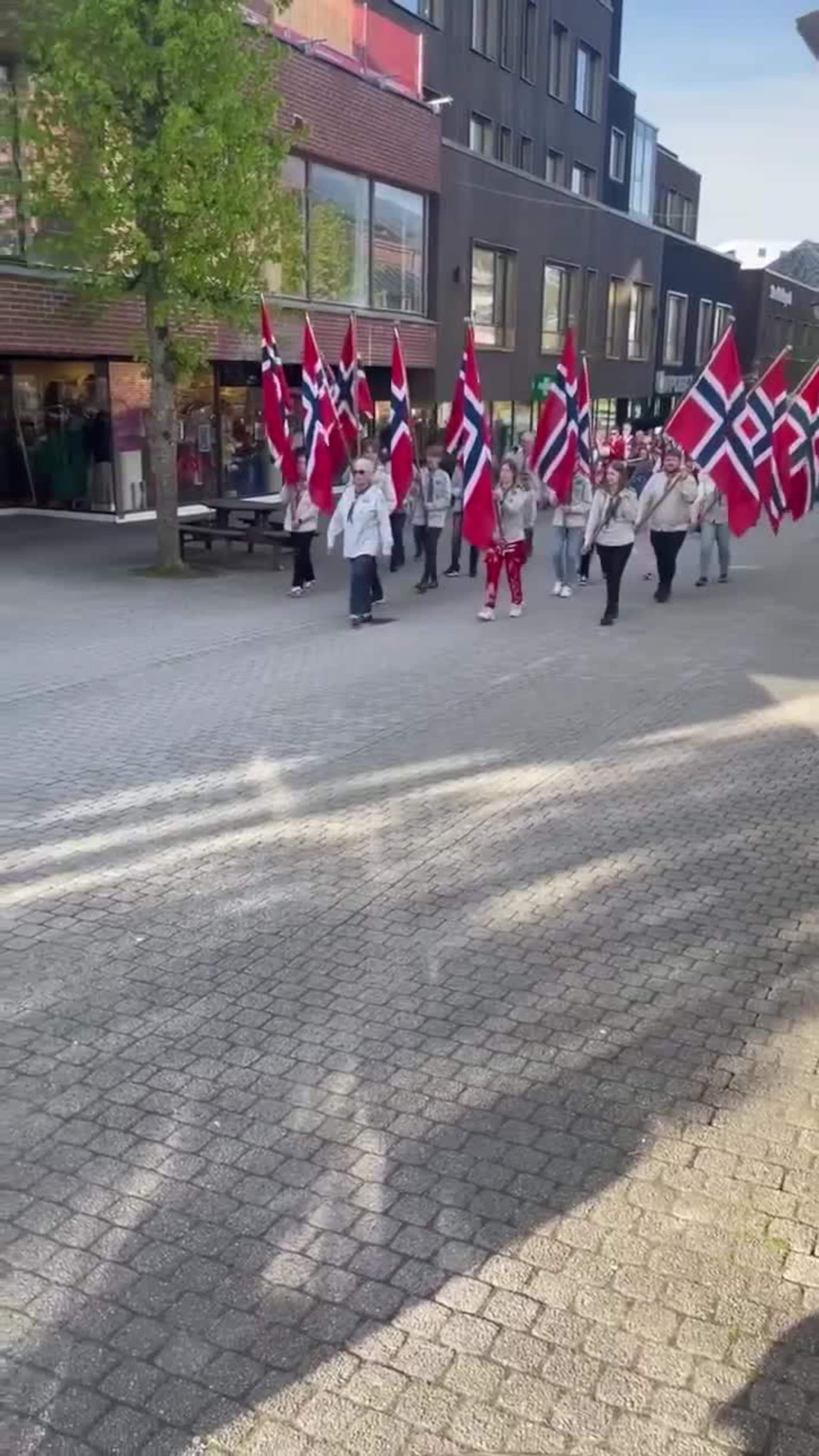 Morgontoget på Leirvik