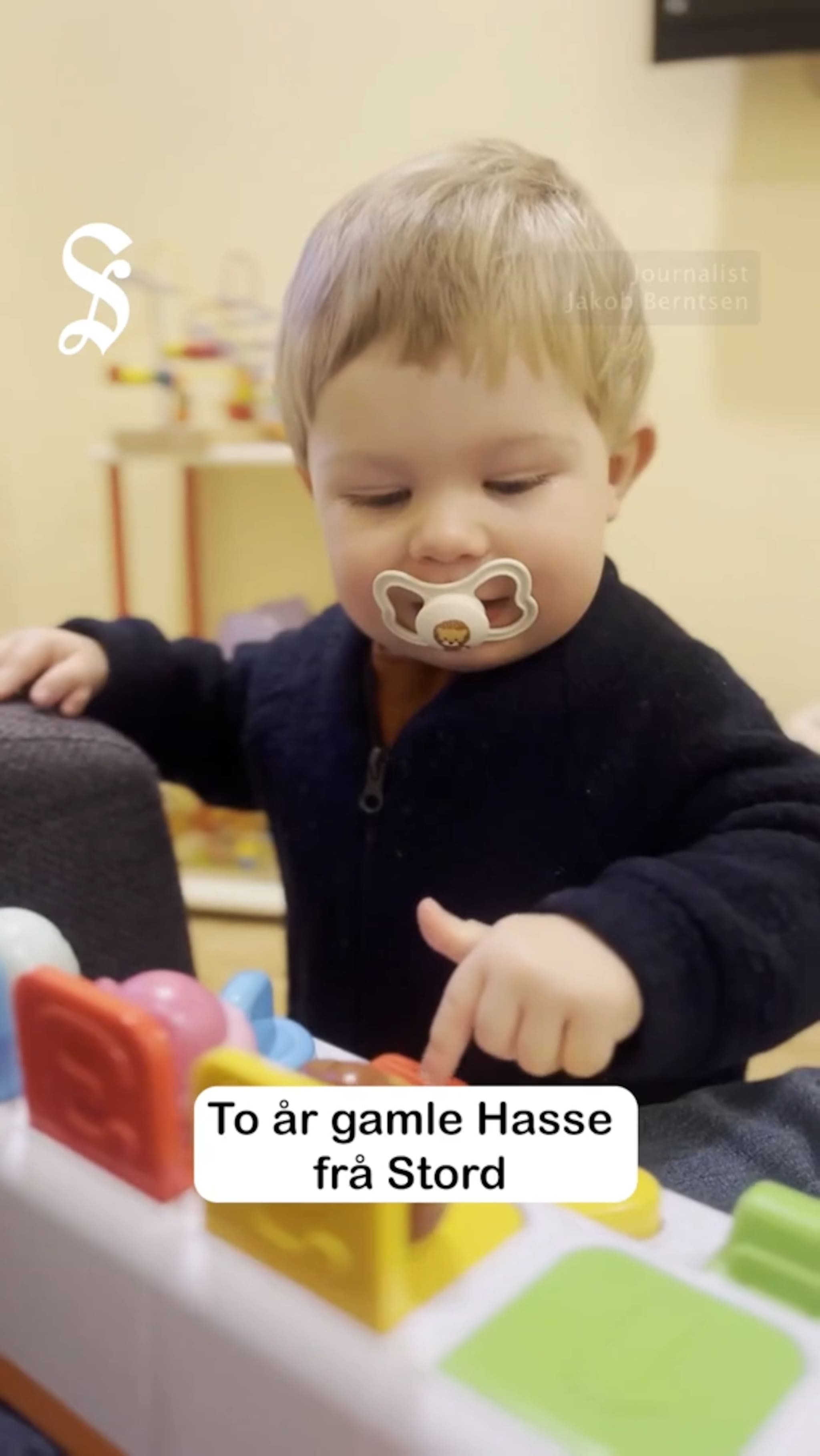 Hasse kom til verda med ein ekstra tommel