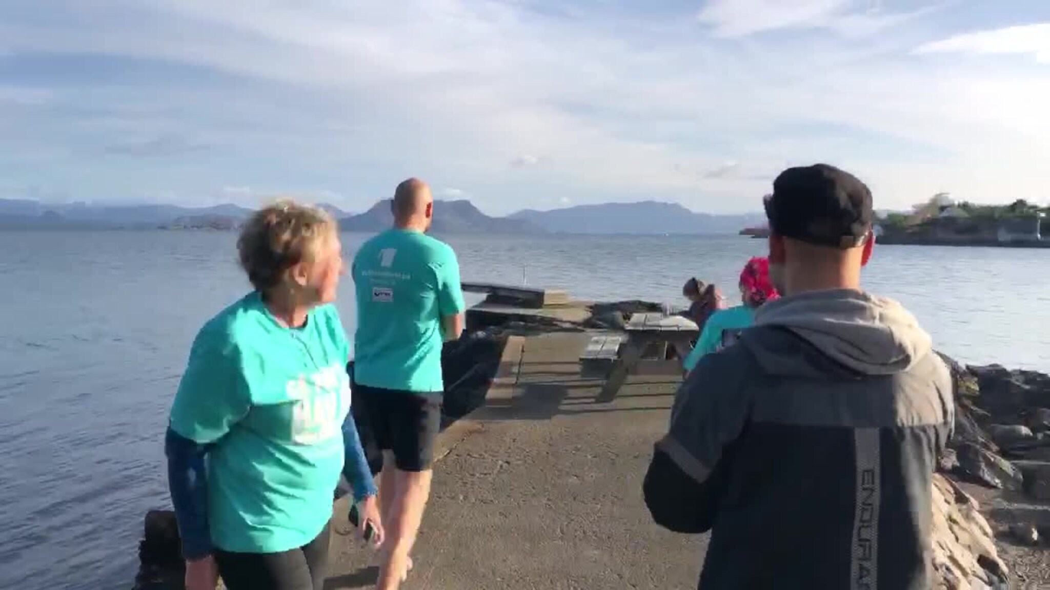 Ordføraren hoppar på sjøen