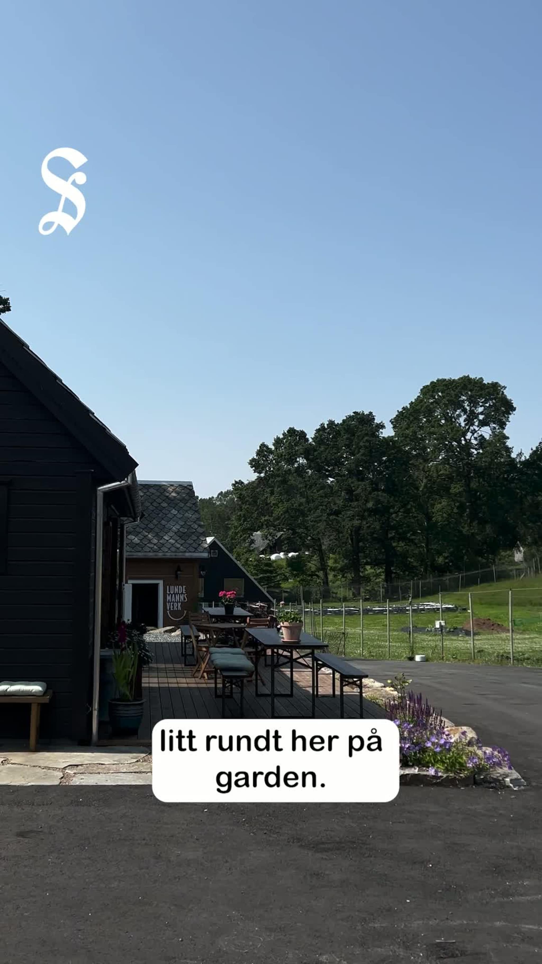 Barna tar over kaféen