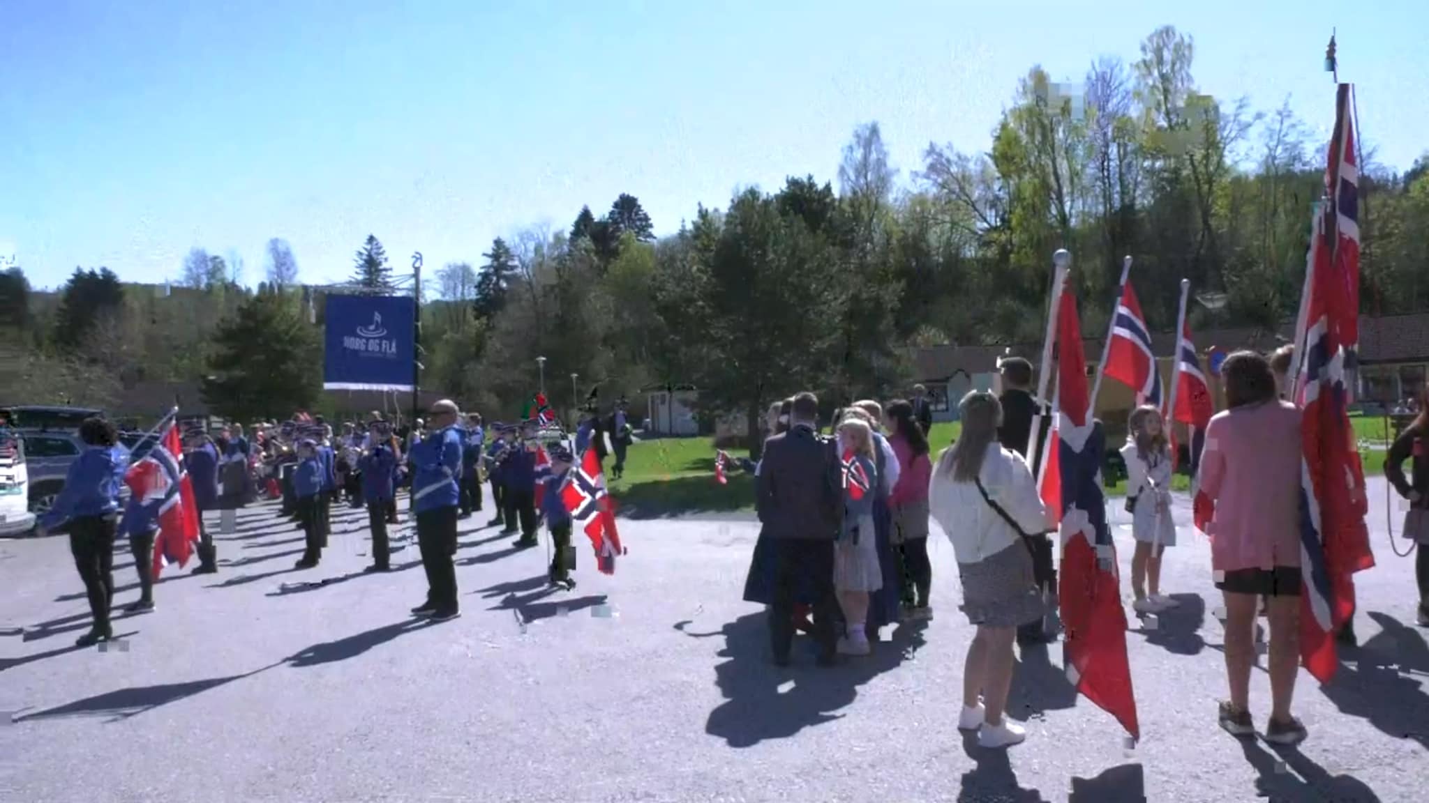 17. mai: Tog på Lundamo