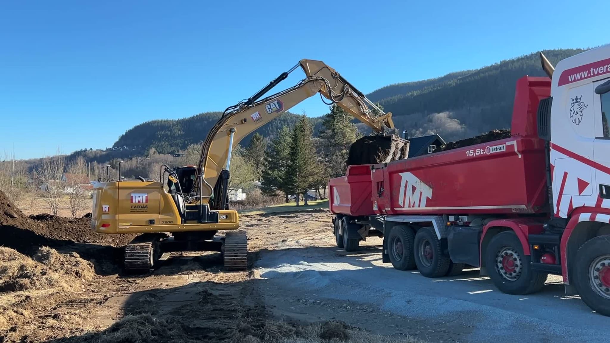 Flytter jord fra Søberg