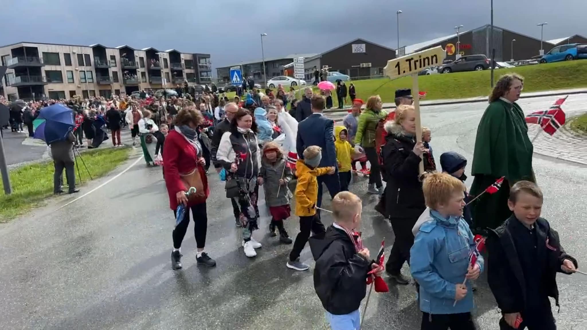 Buvika tog 17. mai
