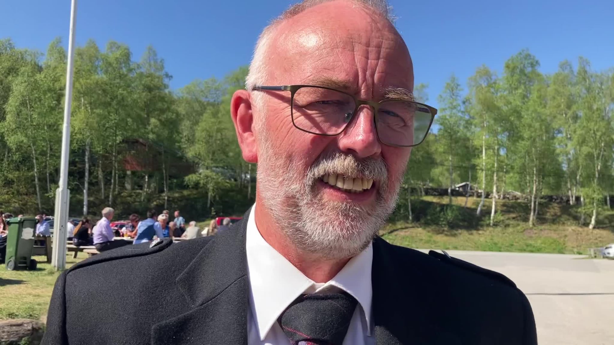 Svein Fløttum feirer i kilt