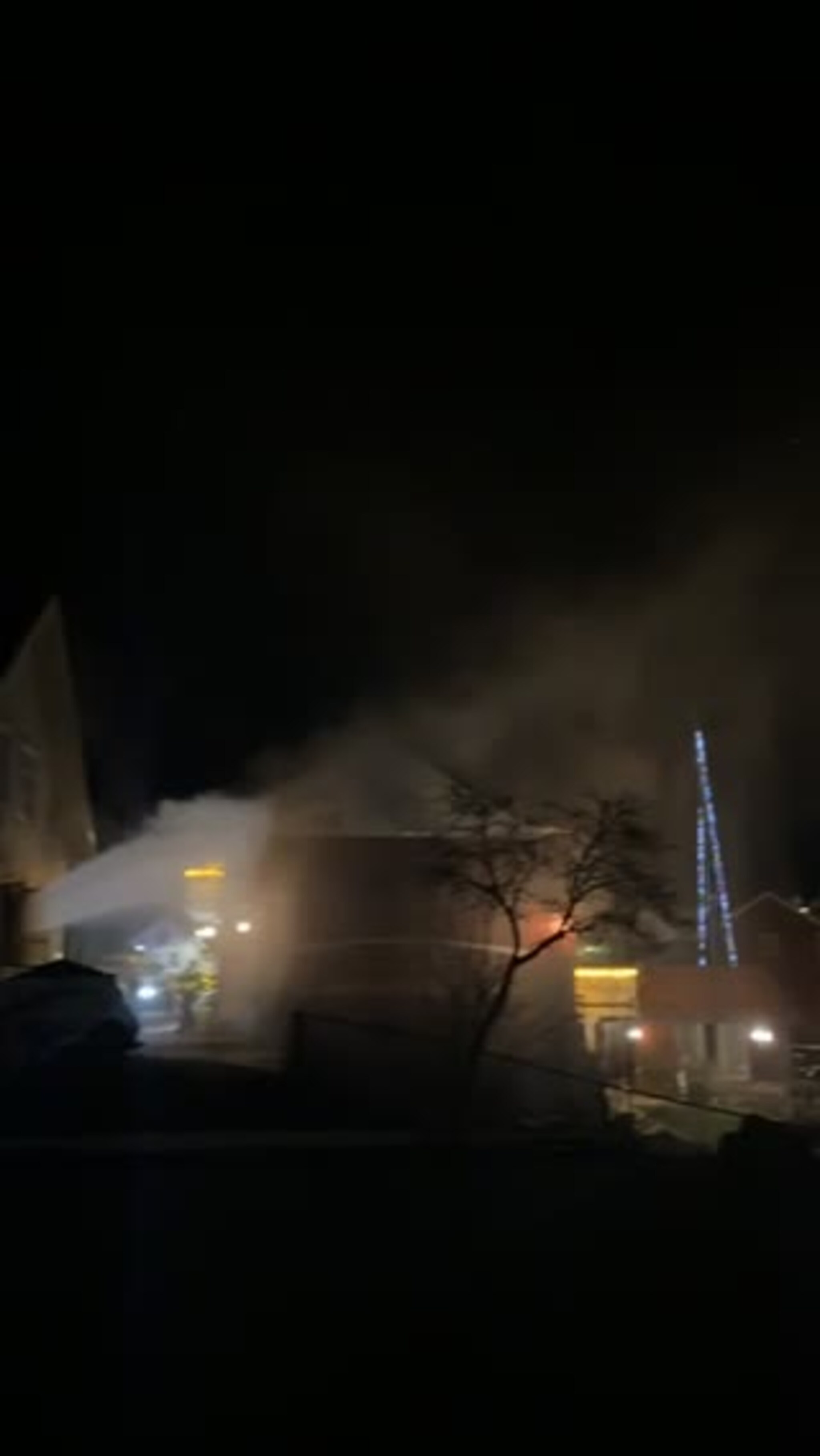 Her slukker de kjellerbrannen