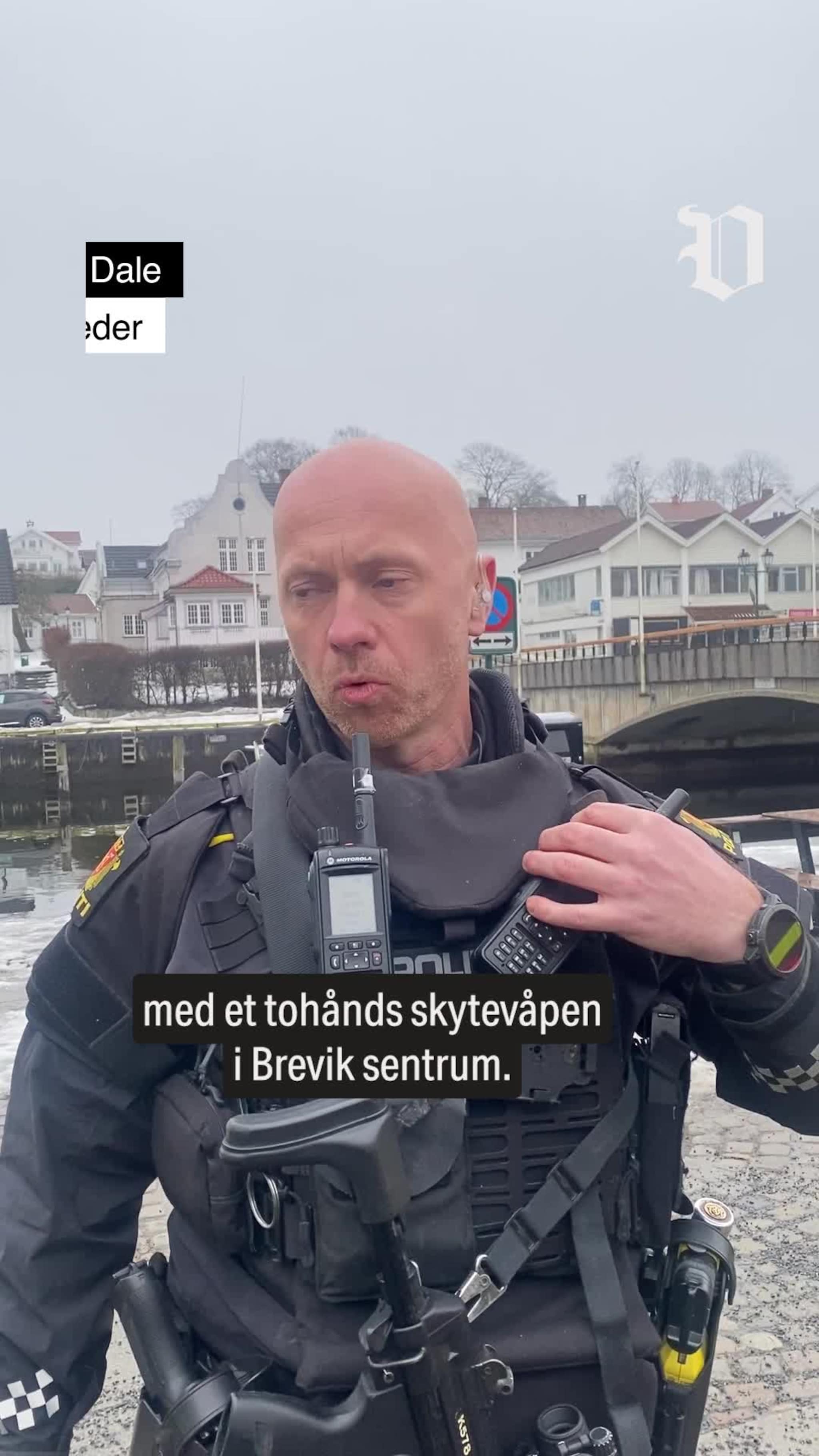 Jaktet mann med tohåndsvåpen i Brevik