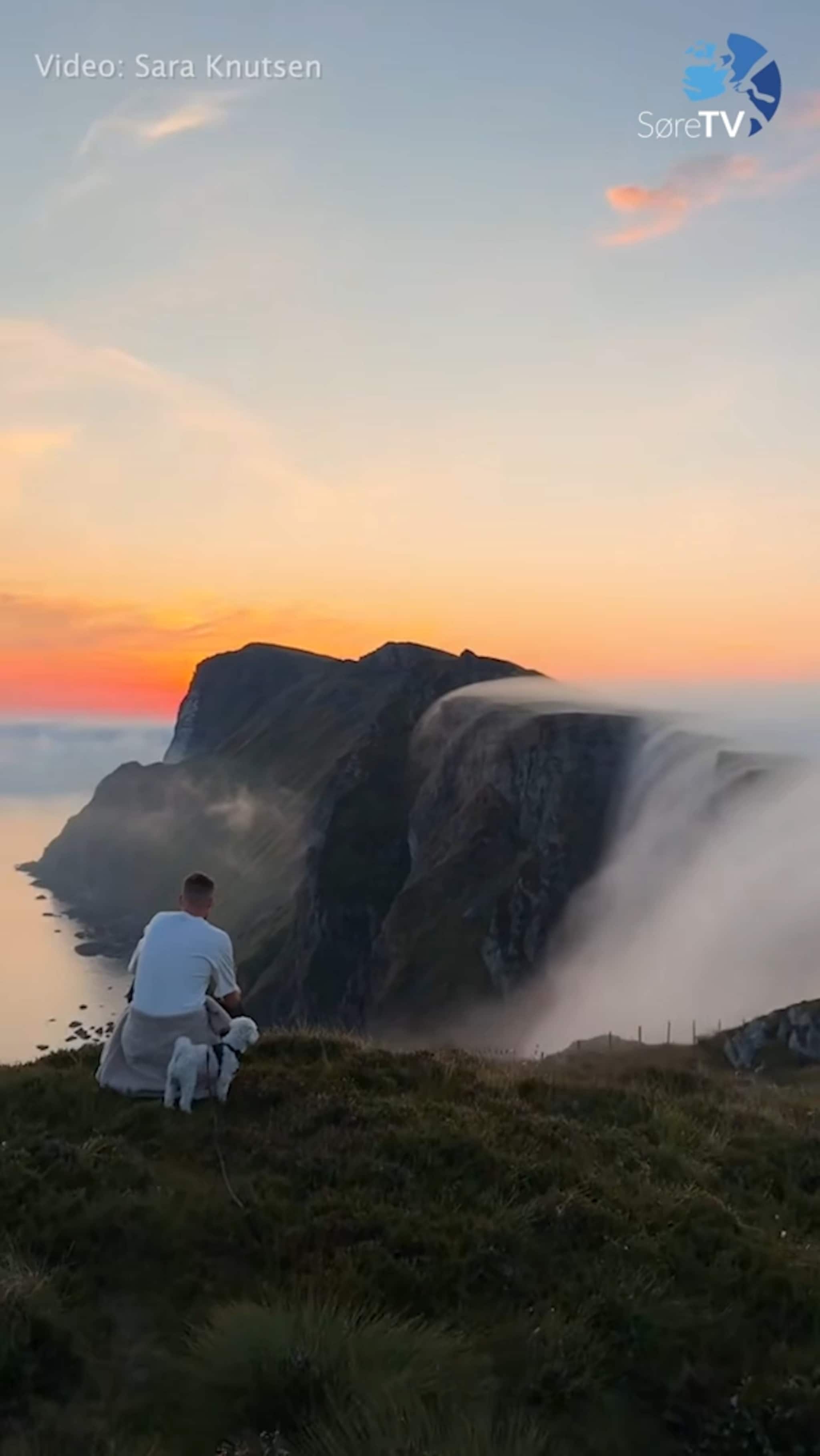 Sjå skodda over fjellet