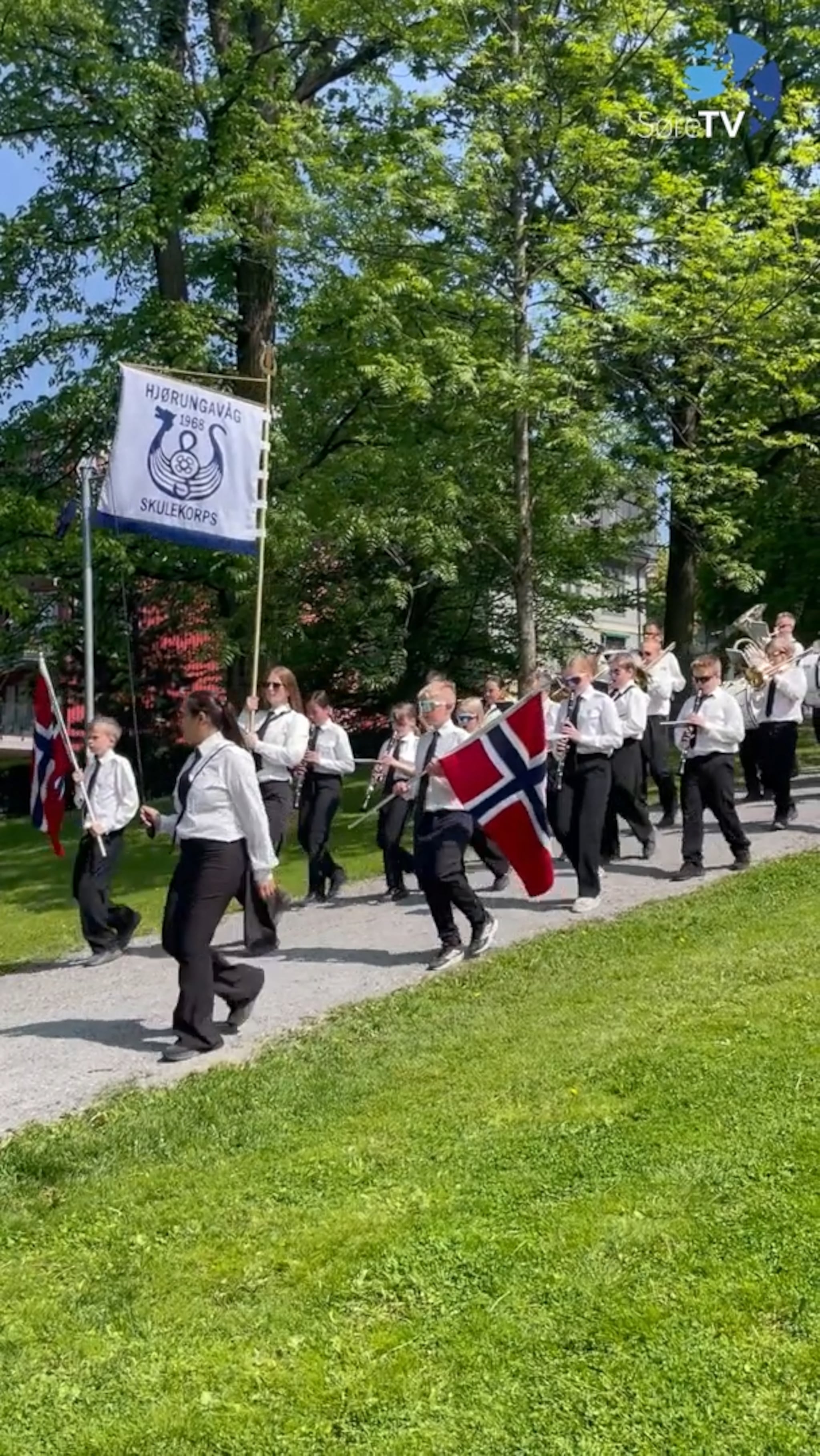 Dei gjekk i parade på korpsfestival