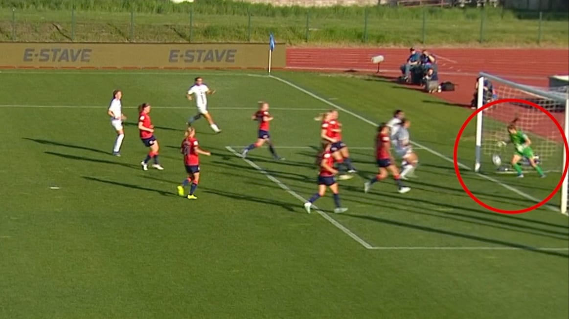 Se den kontroversielle situasjonen: Sterke reaksjoner da Slovenia utlignet